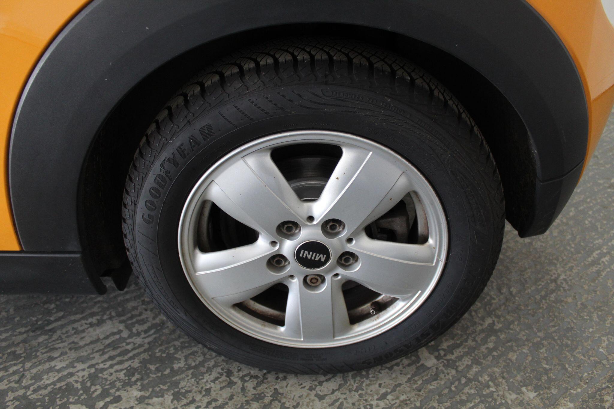 Mini Hatch view 53