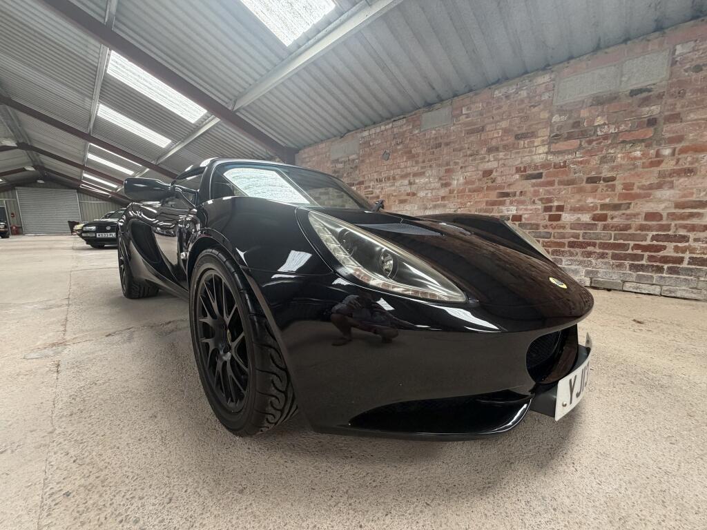 Lotus Elise view 2