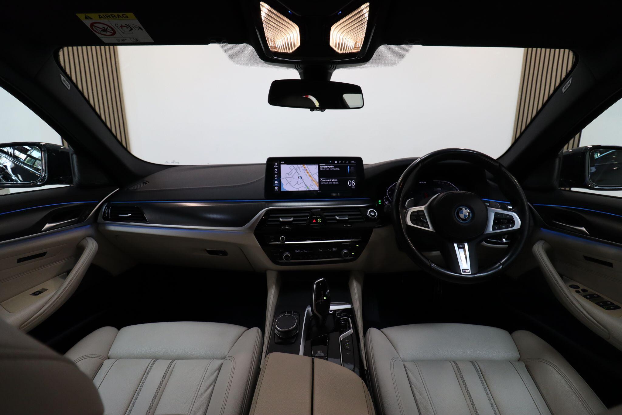 BMW 5 Series view 46