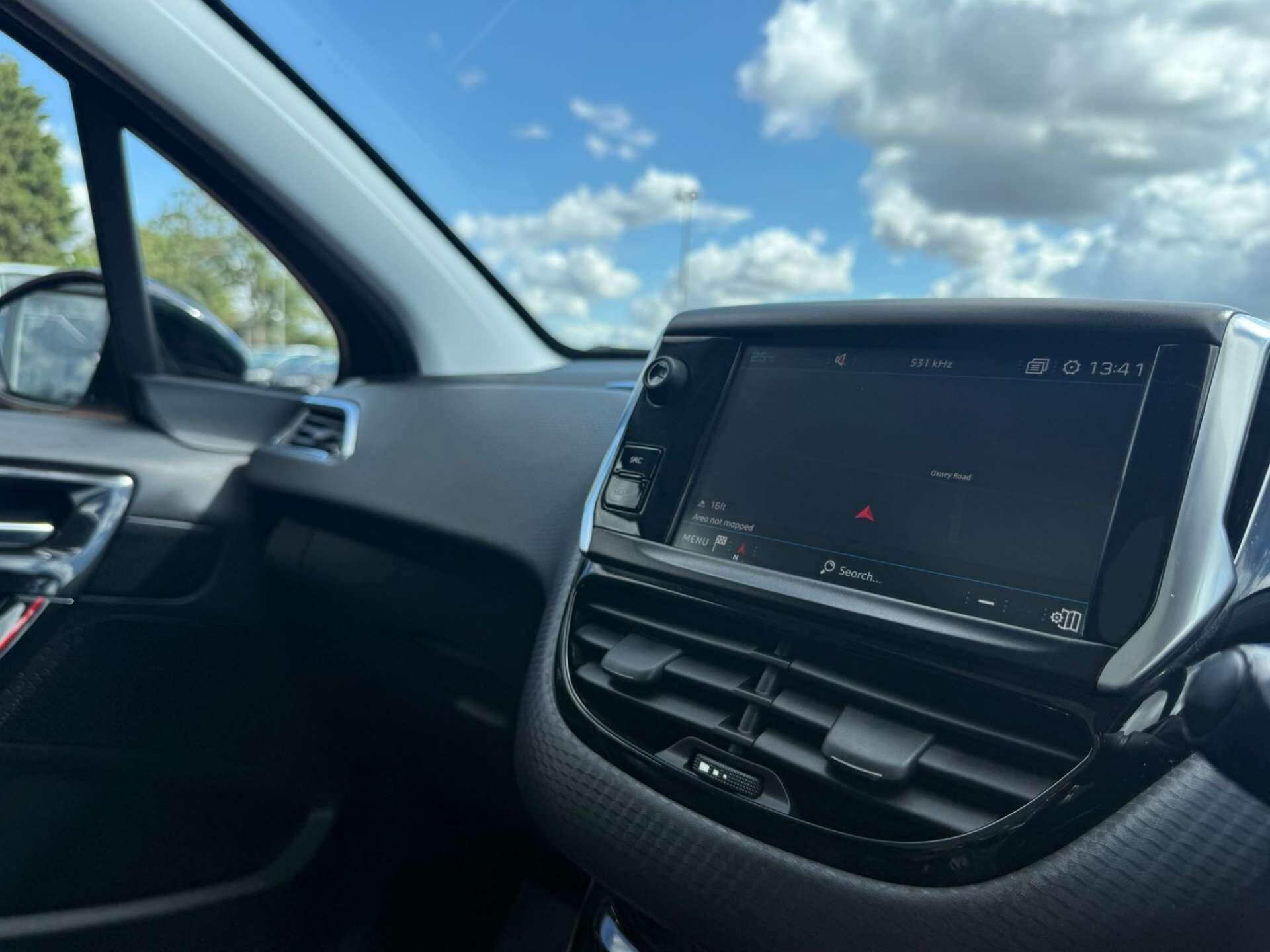 Peugeot 2008 view 30