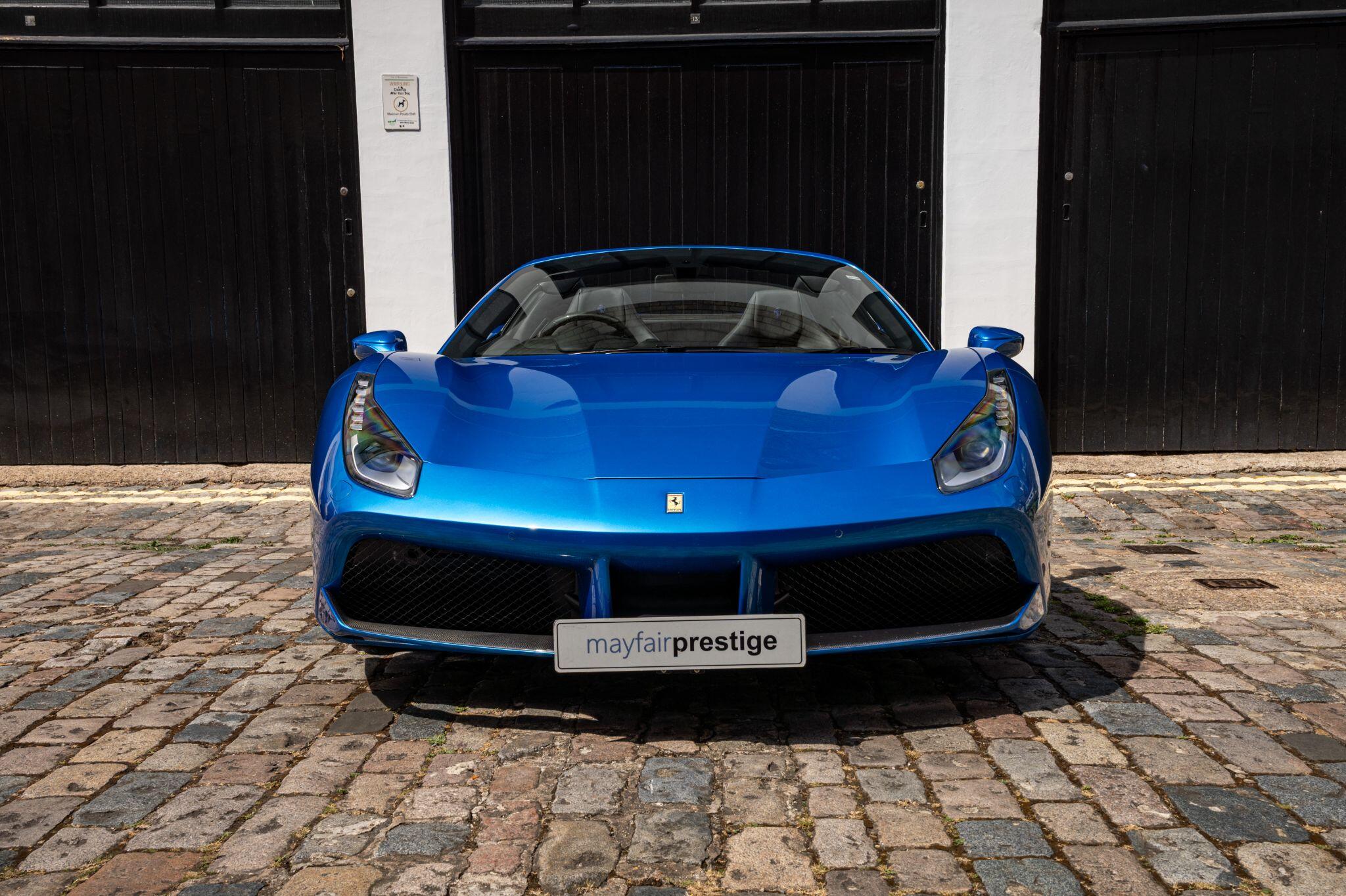 Ferrari 488 view 30