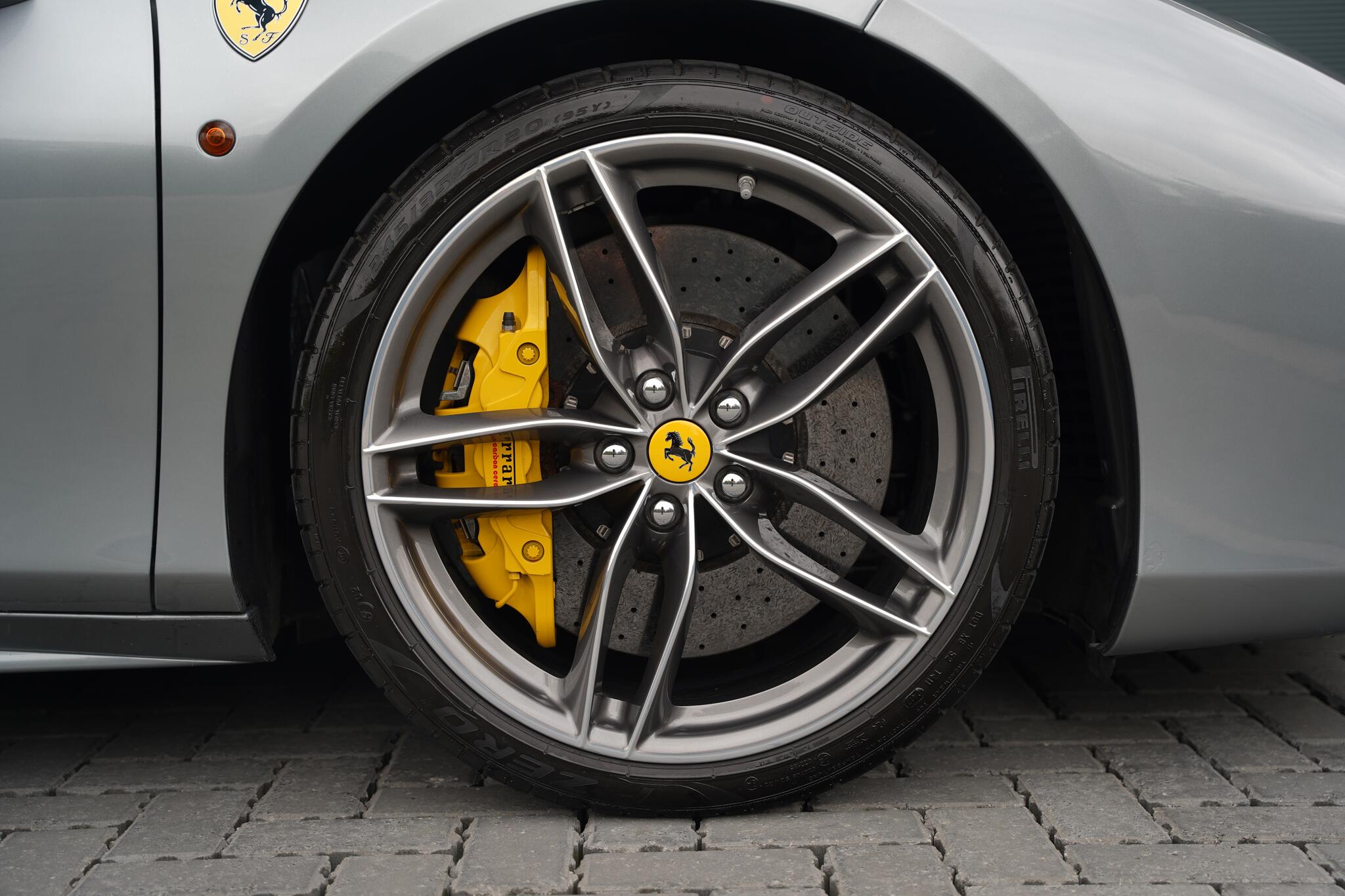 Ferrari 488 view 53