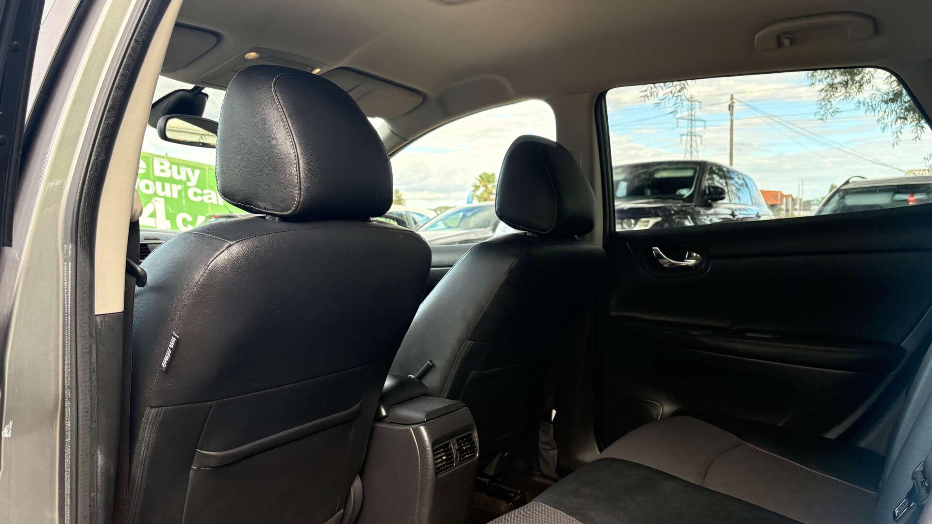 Nissan Pulsar view 13
