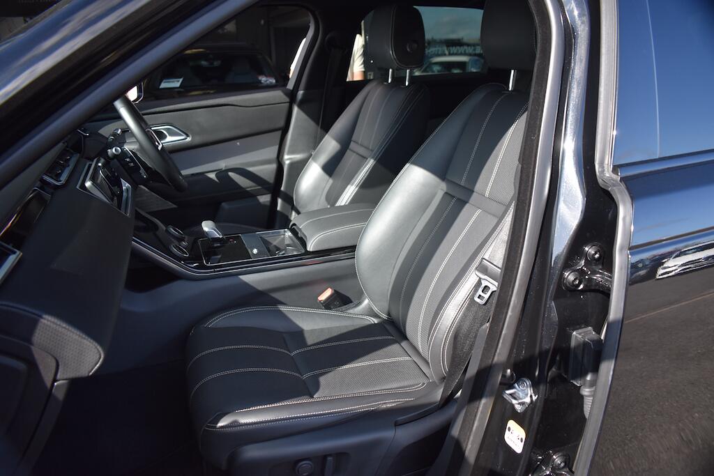 Land Rover Range Rover Velar view 12