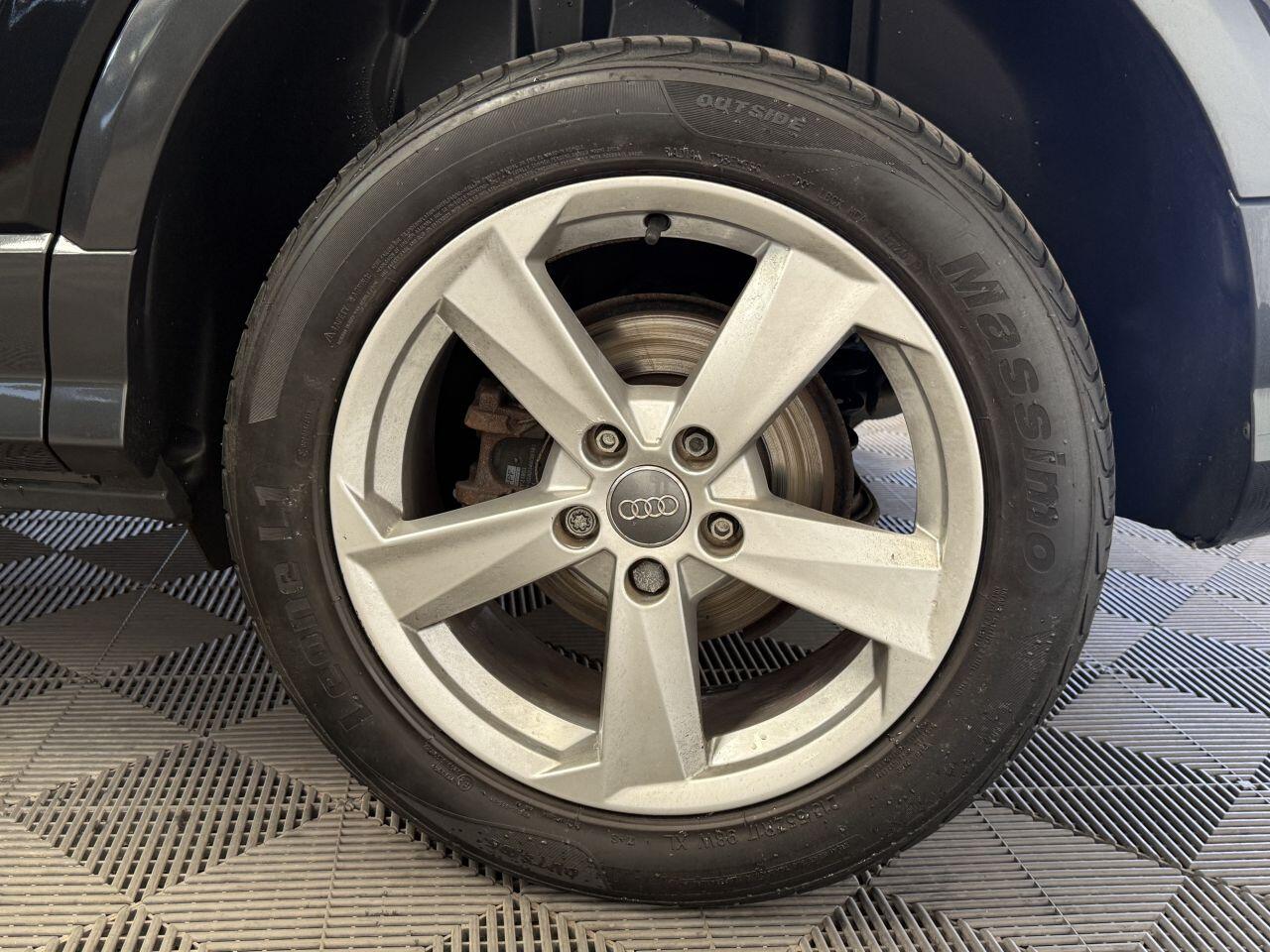 Audi Q2 view 19
