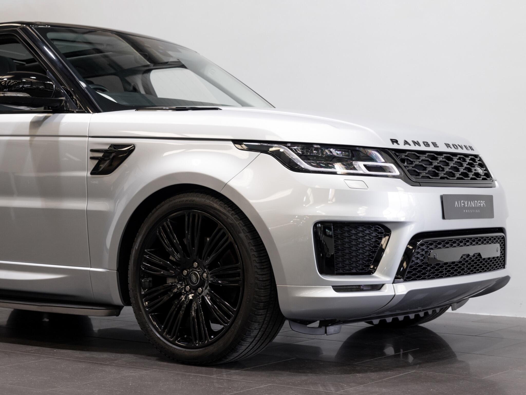 Land Rover Range Rover Sport view 12