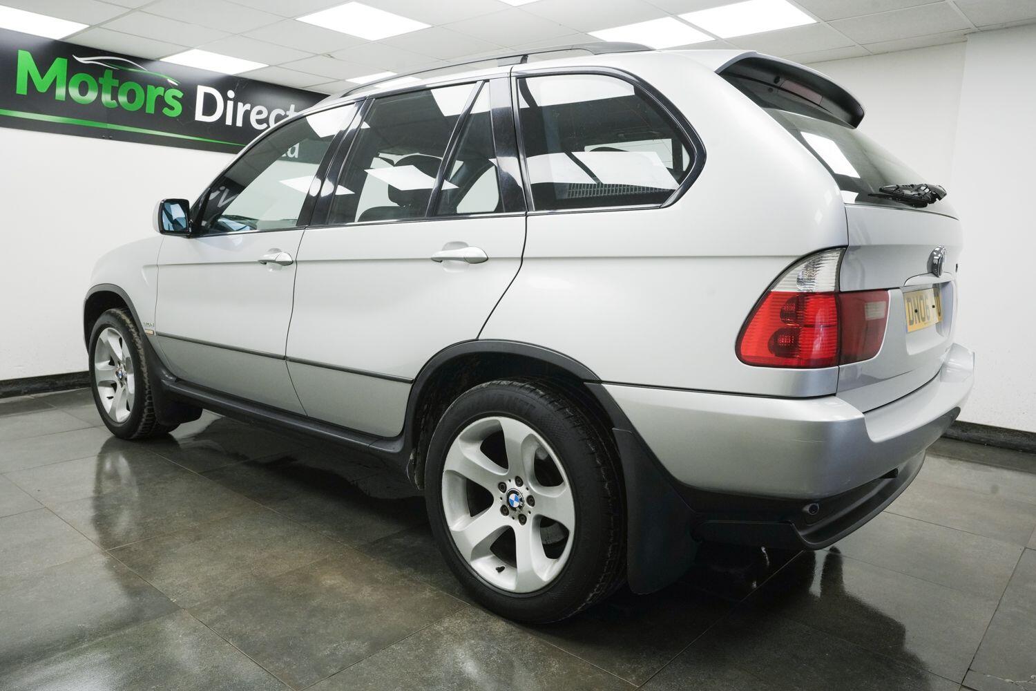 BMW X5 view 5