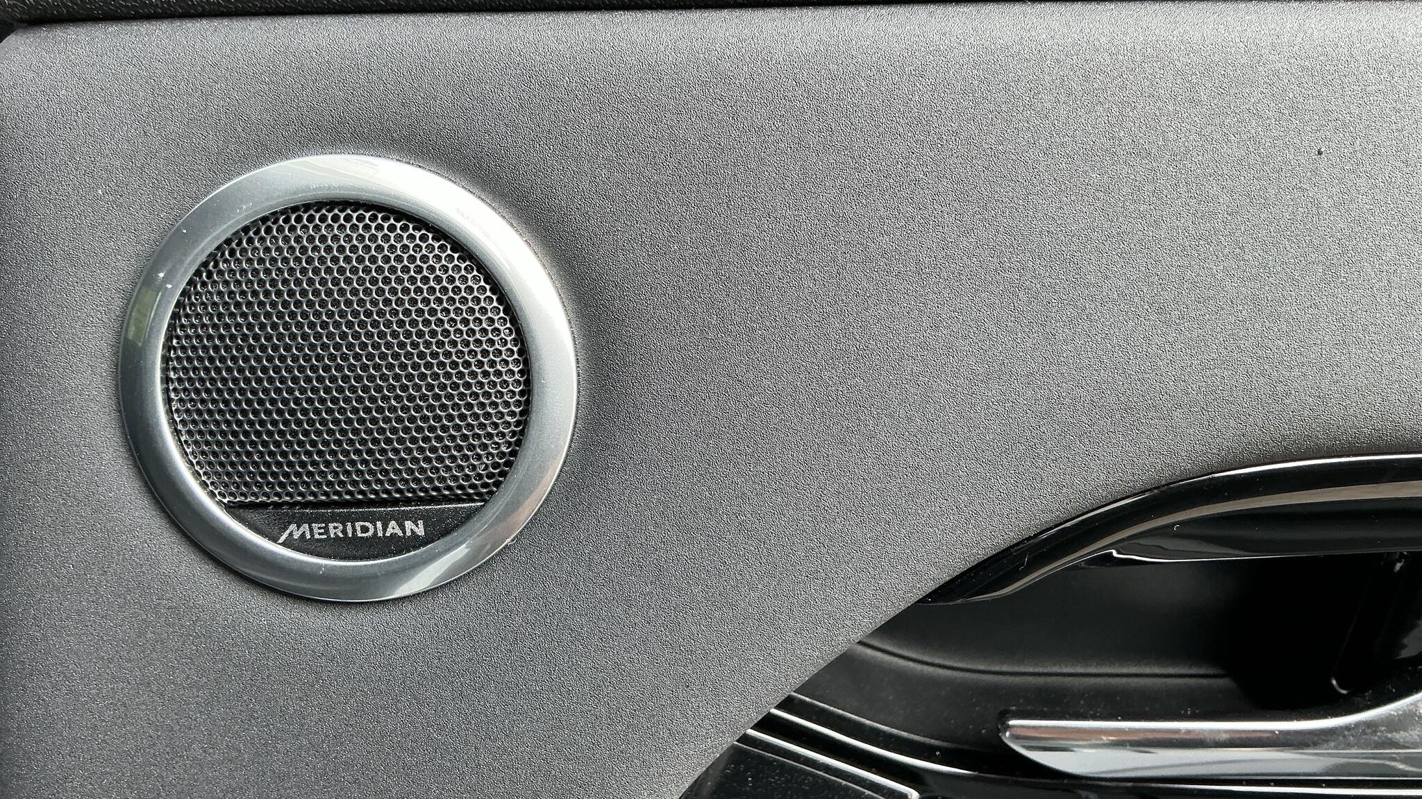 Land Rover Range Rover Evoque view 40