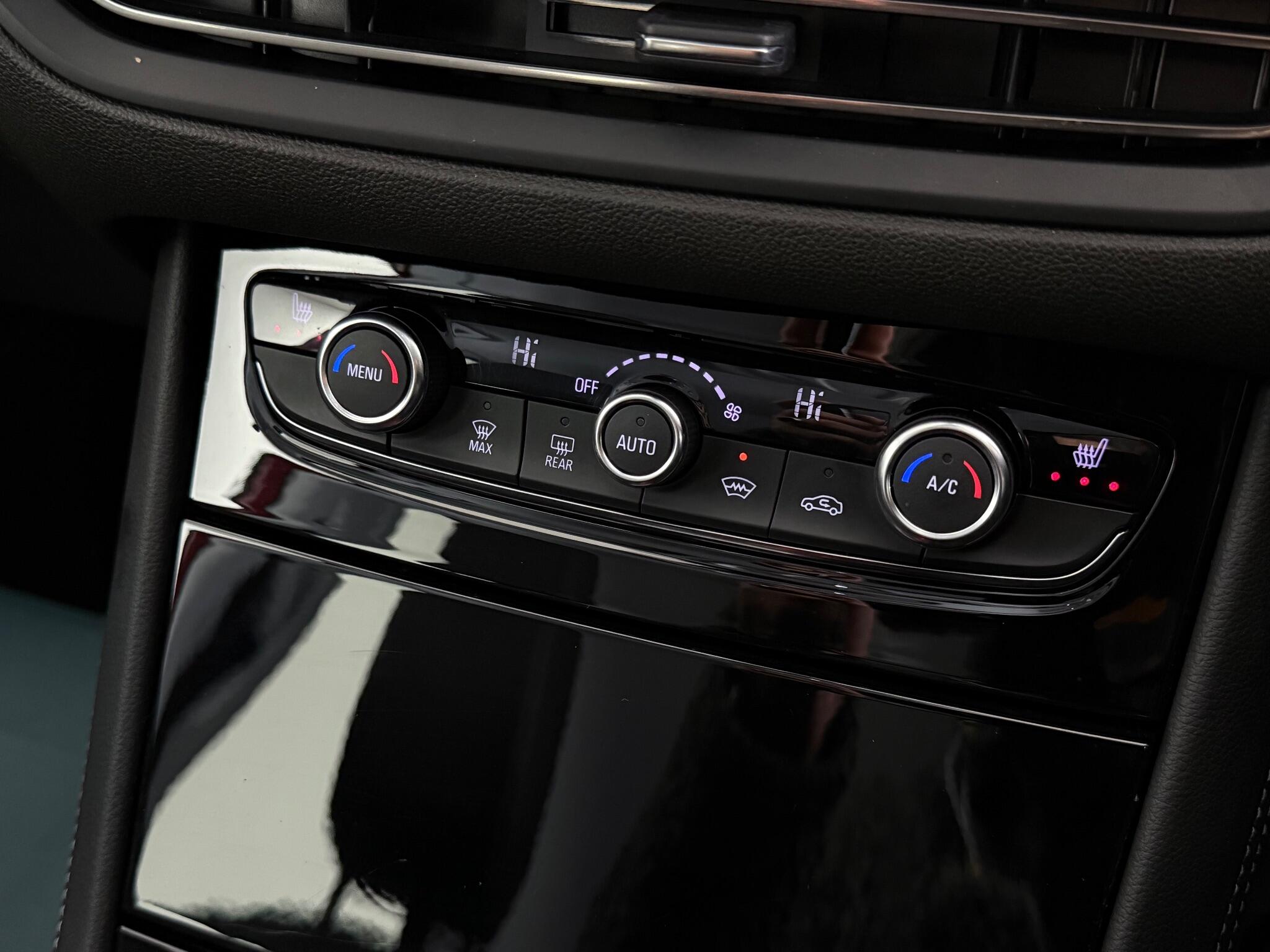 Vauxhall Grandland view 39