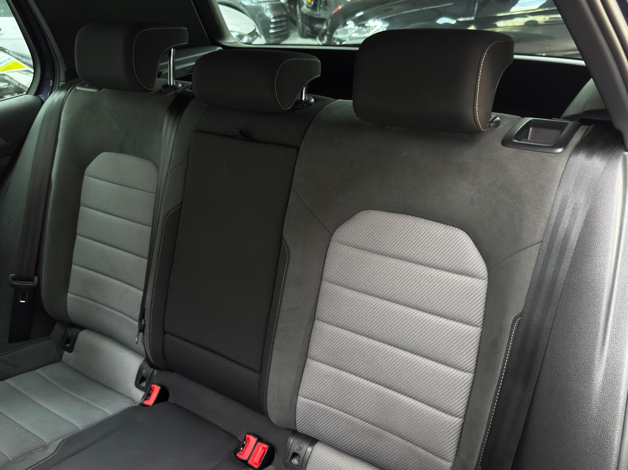 Volkswagen Golf view 48