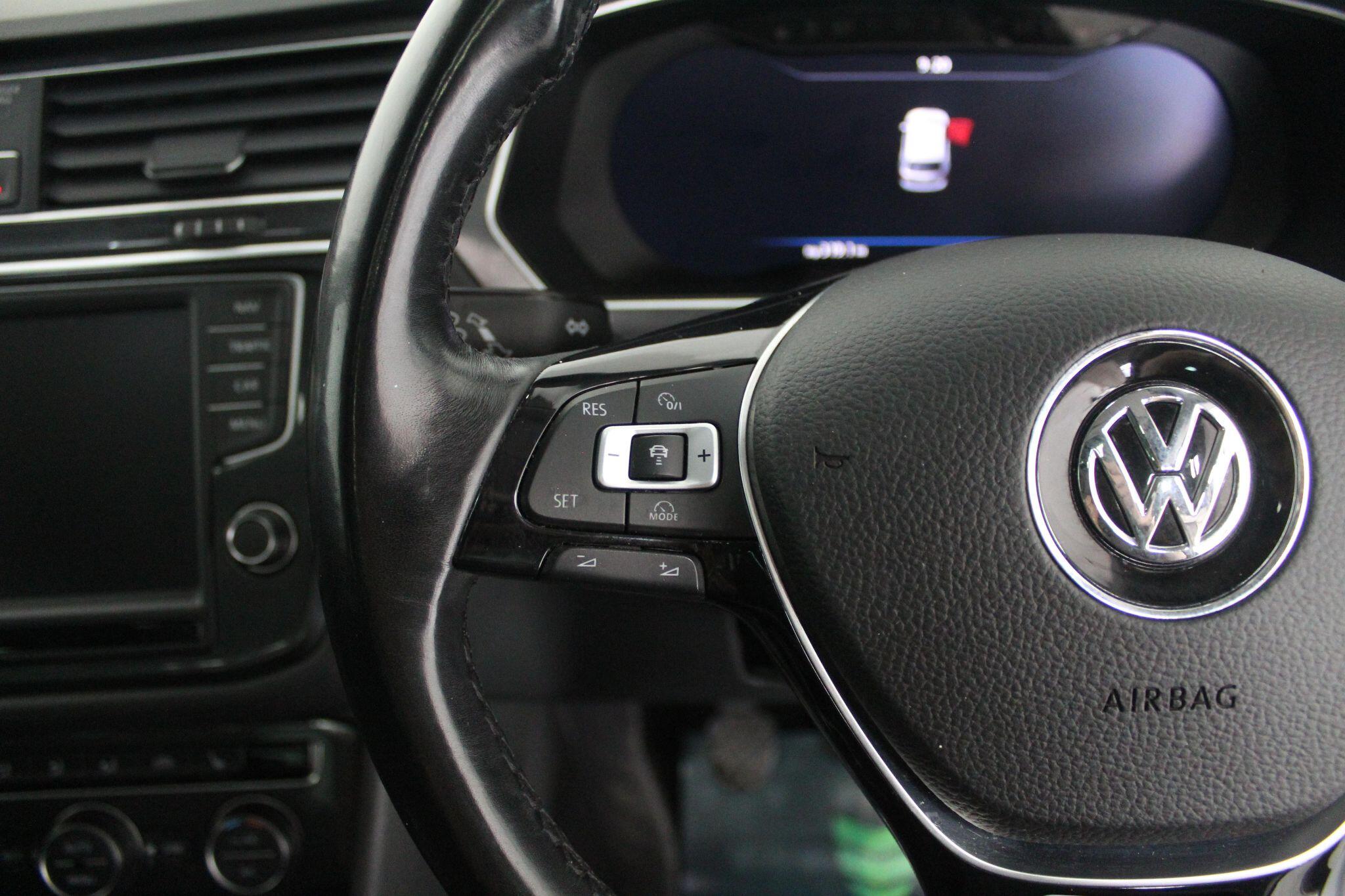 Volkswagen Tiguan view 49
