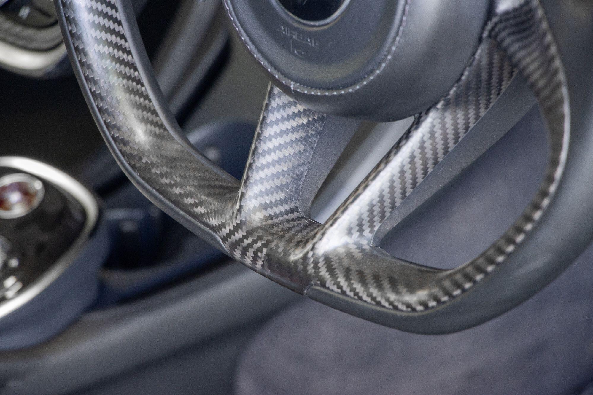 Mclaren GT view 43