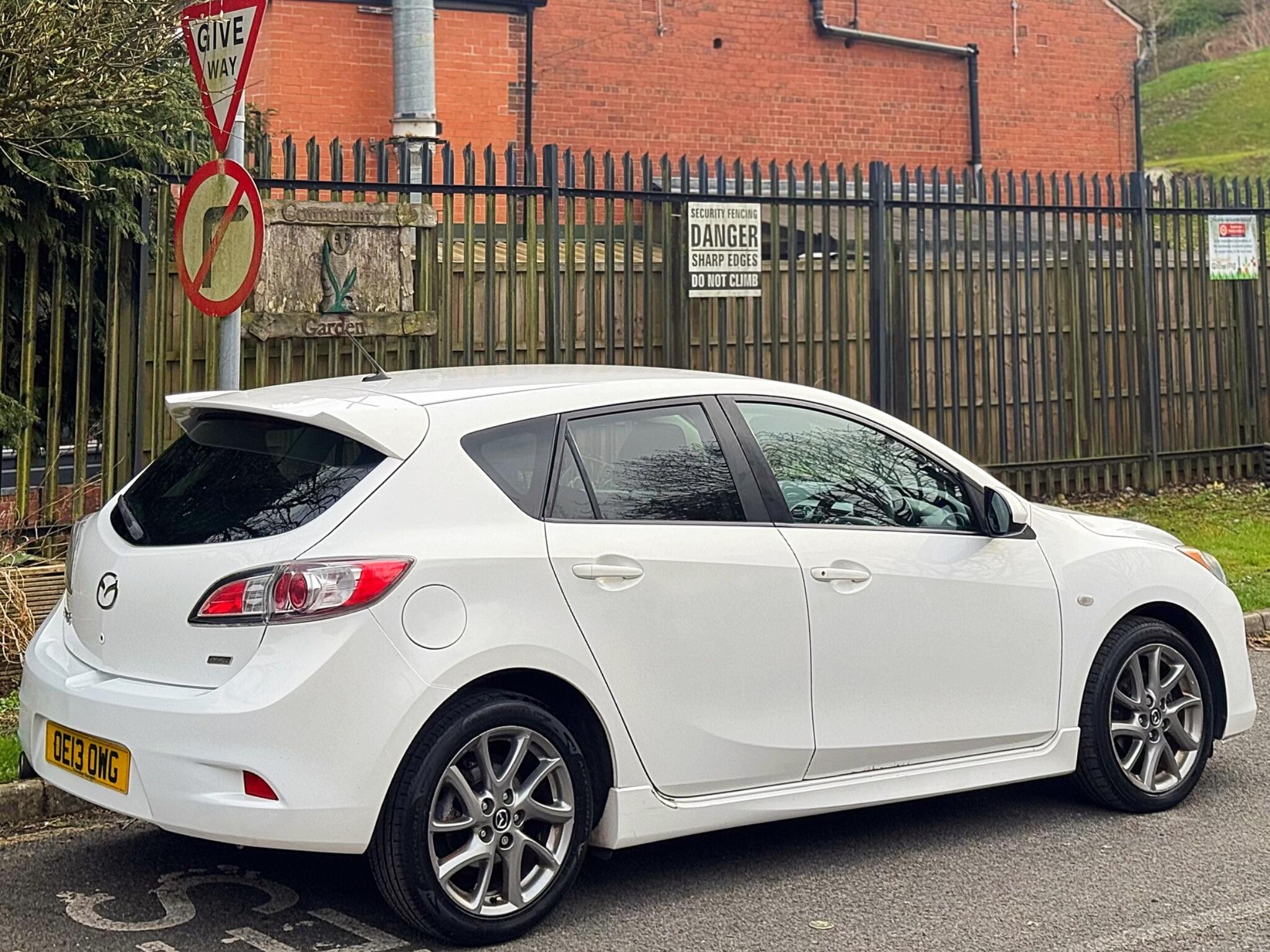 2013 Mazda Mazda3 1.6 Venture Euro 5 5dr image 24