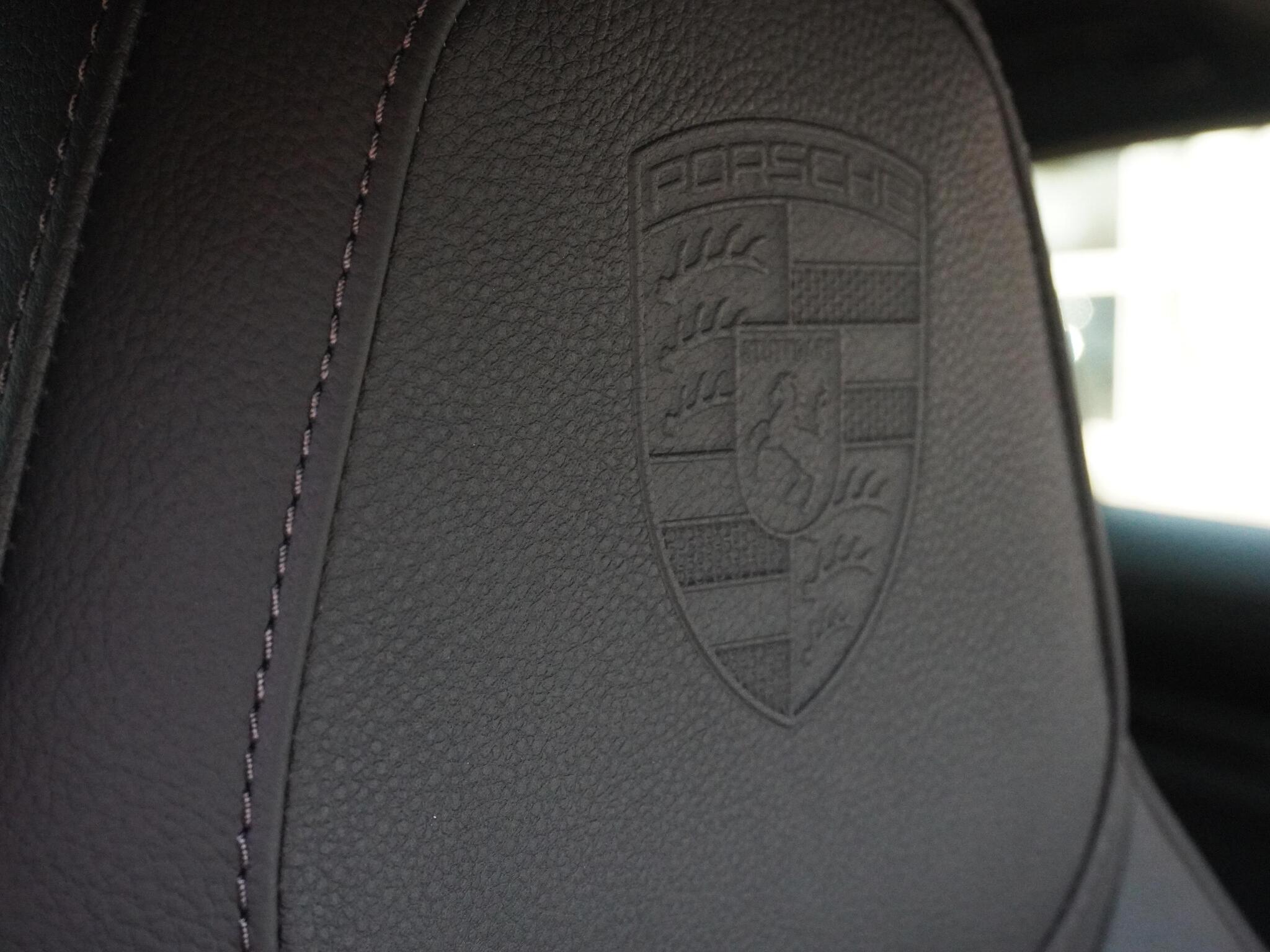 Porsche Panamera view 17