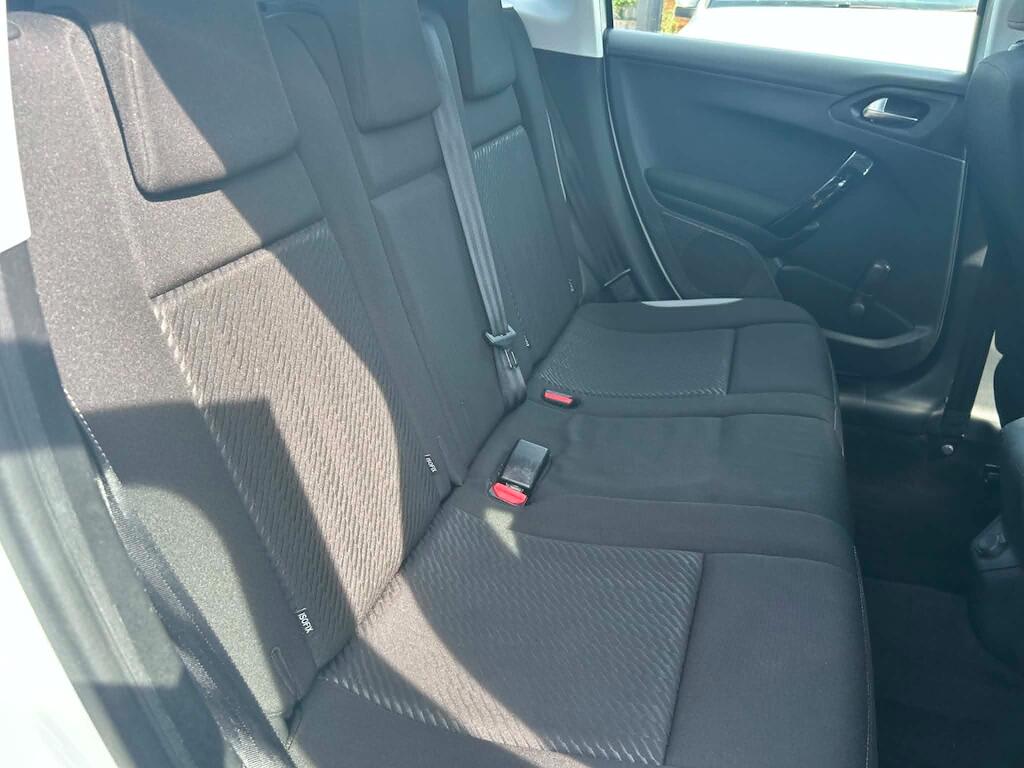 Peugeot 2008 view 14
