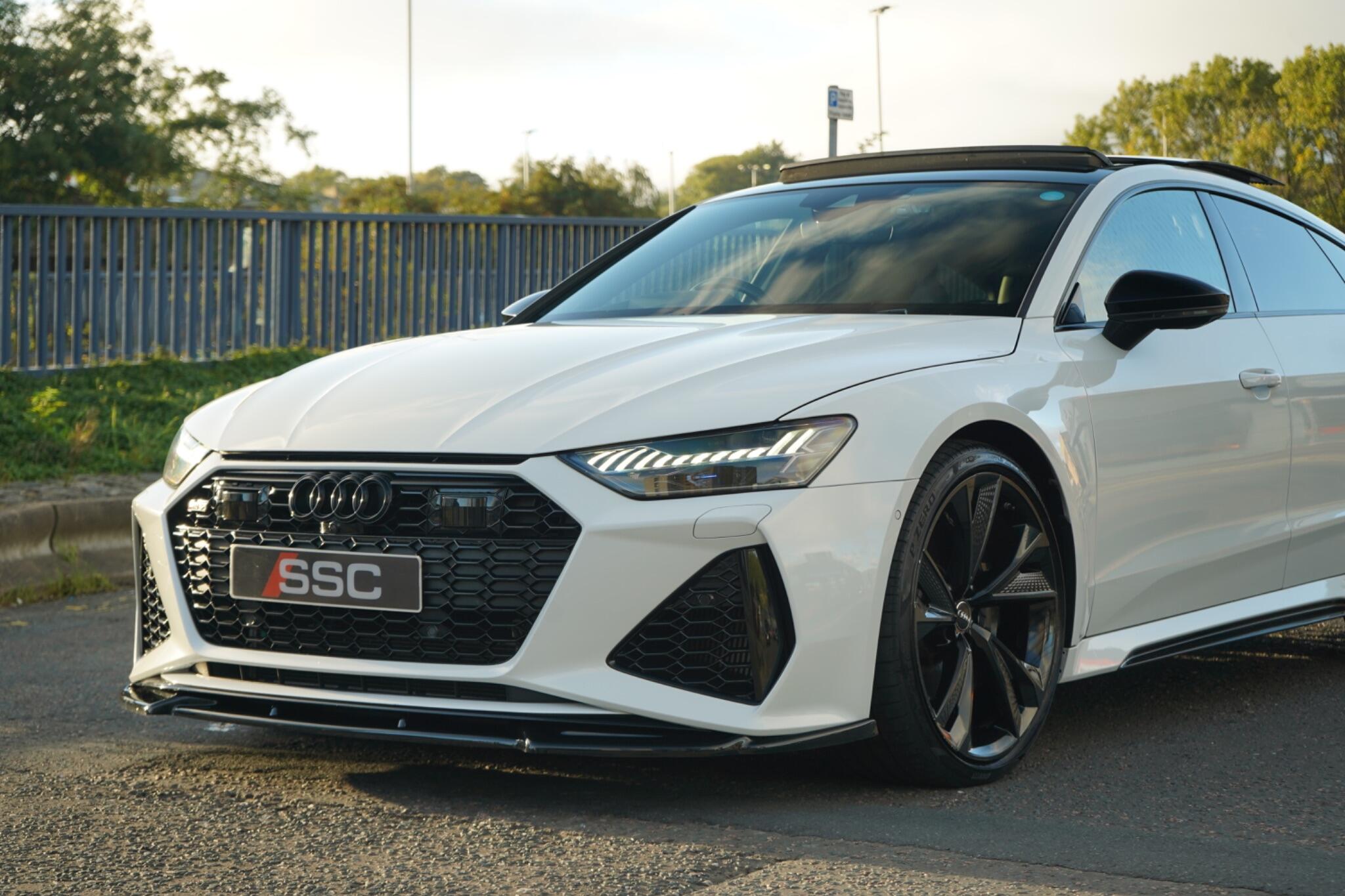Audi RS7 view 8
