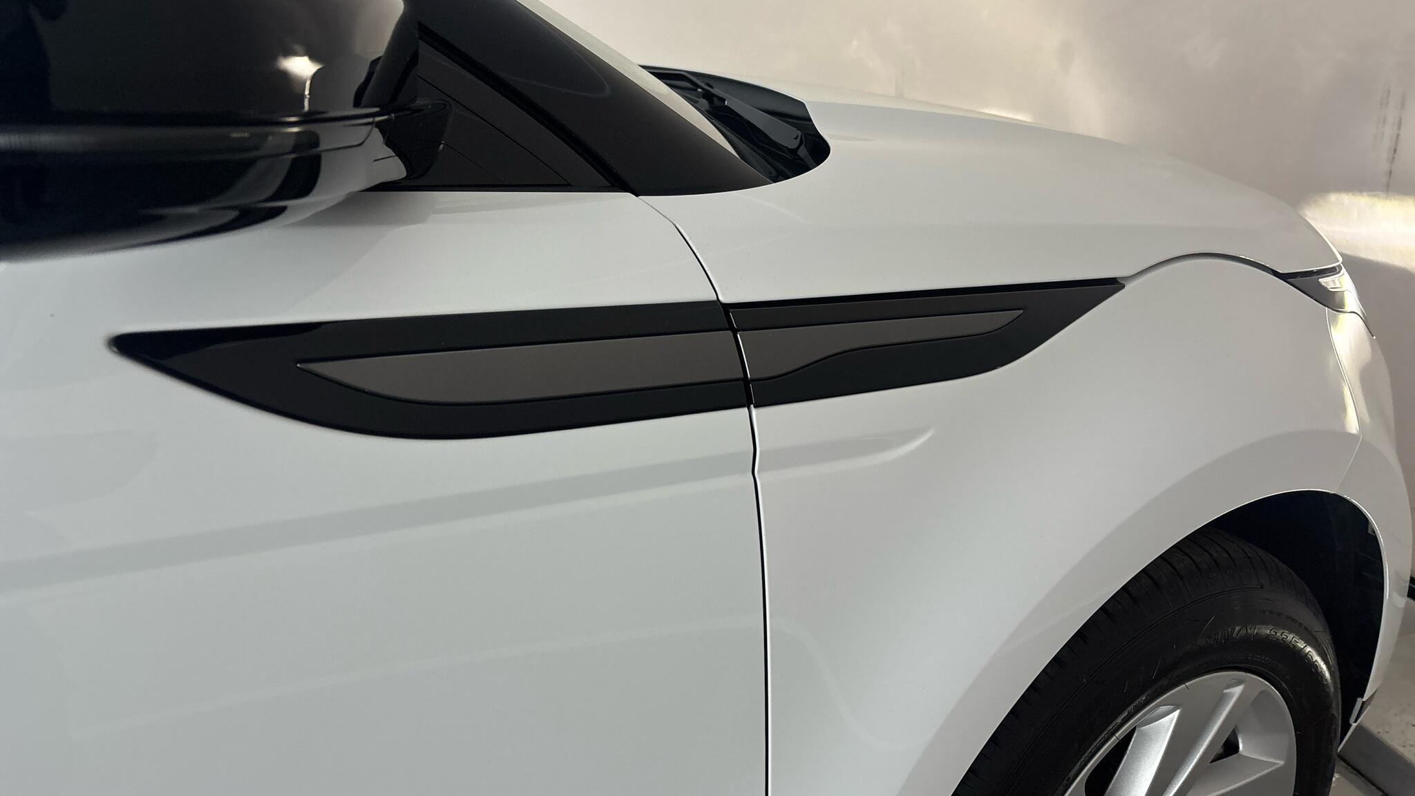 Land Rover Range Rover Evoque view 20