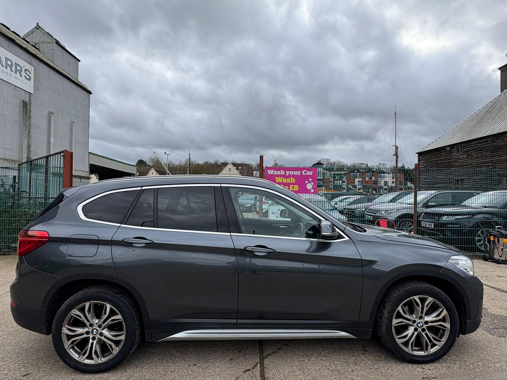 BMW X1 view 3