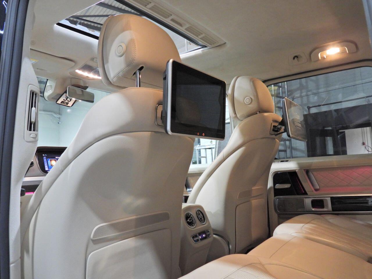 Mercedes-Benz G-Class view 23