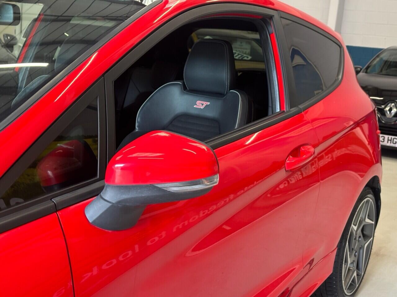 Ford Fiesta view 42
