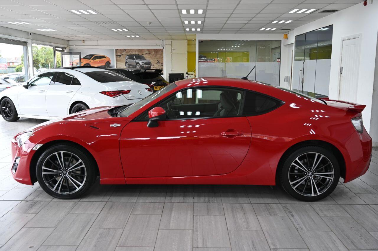 Toyota GT86 view 4