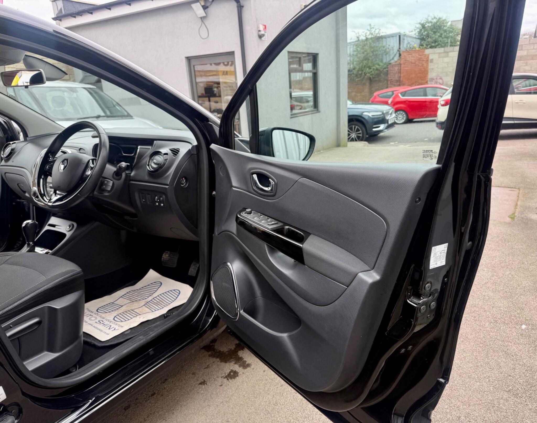 Renault Captur view 14