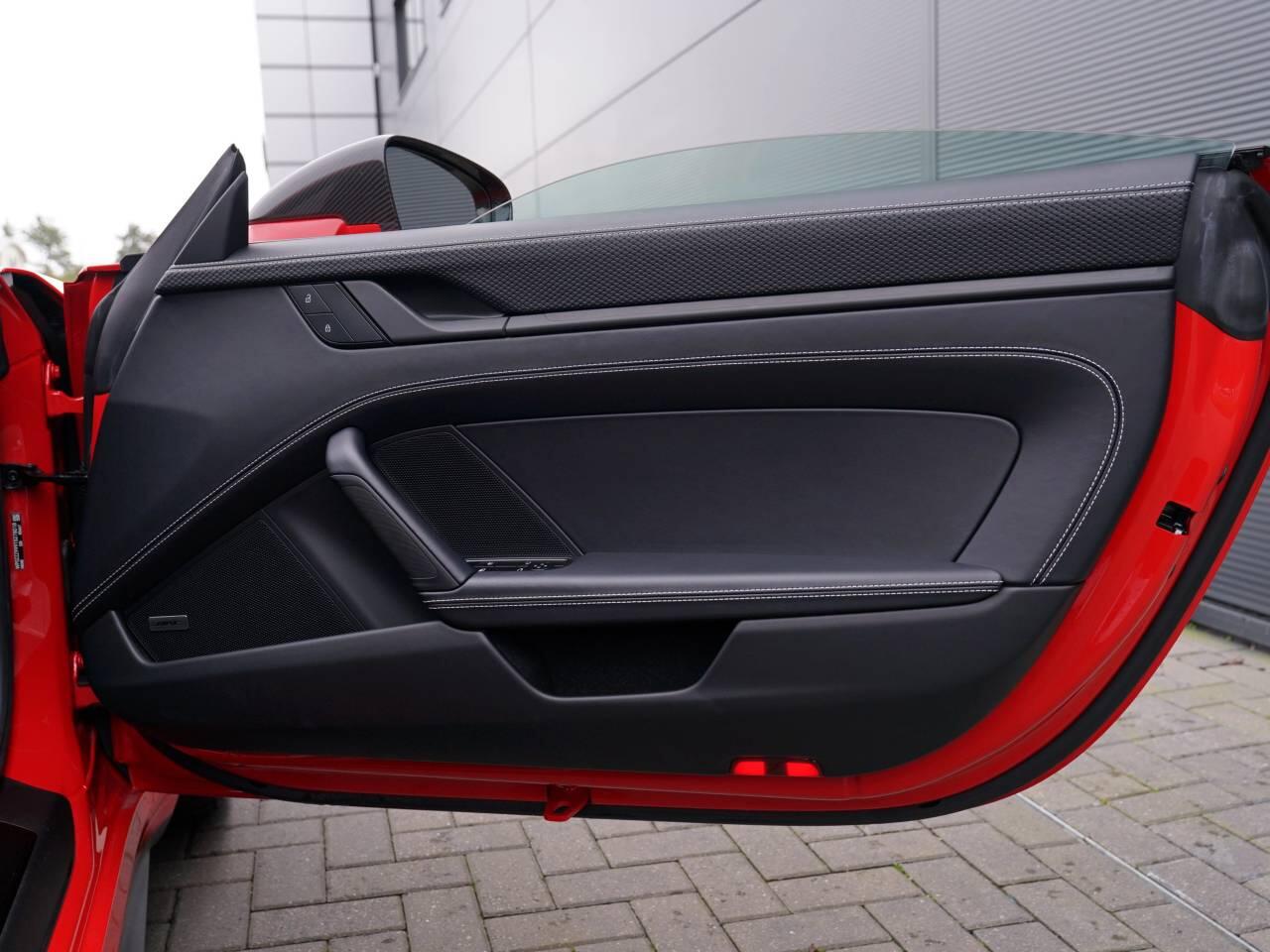 Porsche 911 view 48