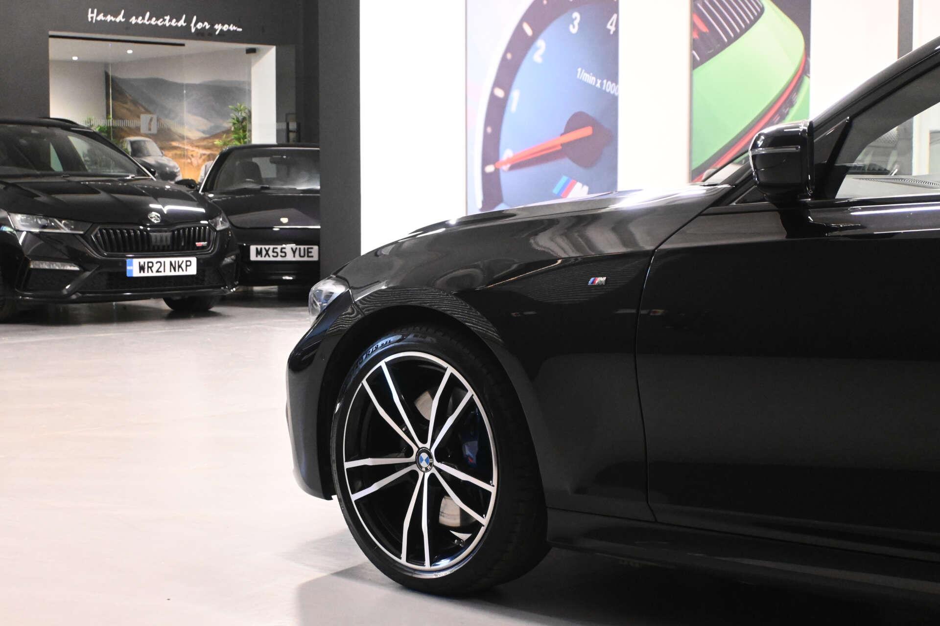 BMW 3 Series view 10