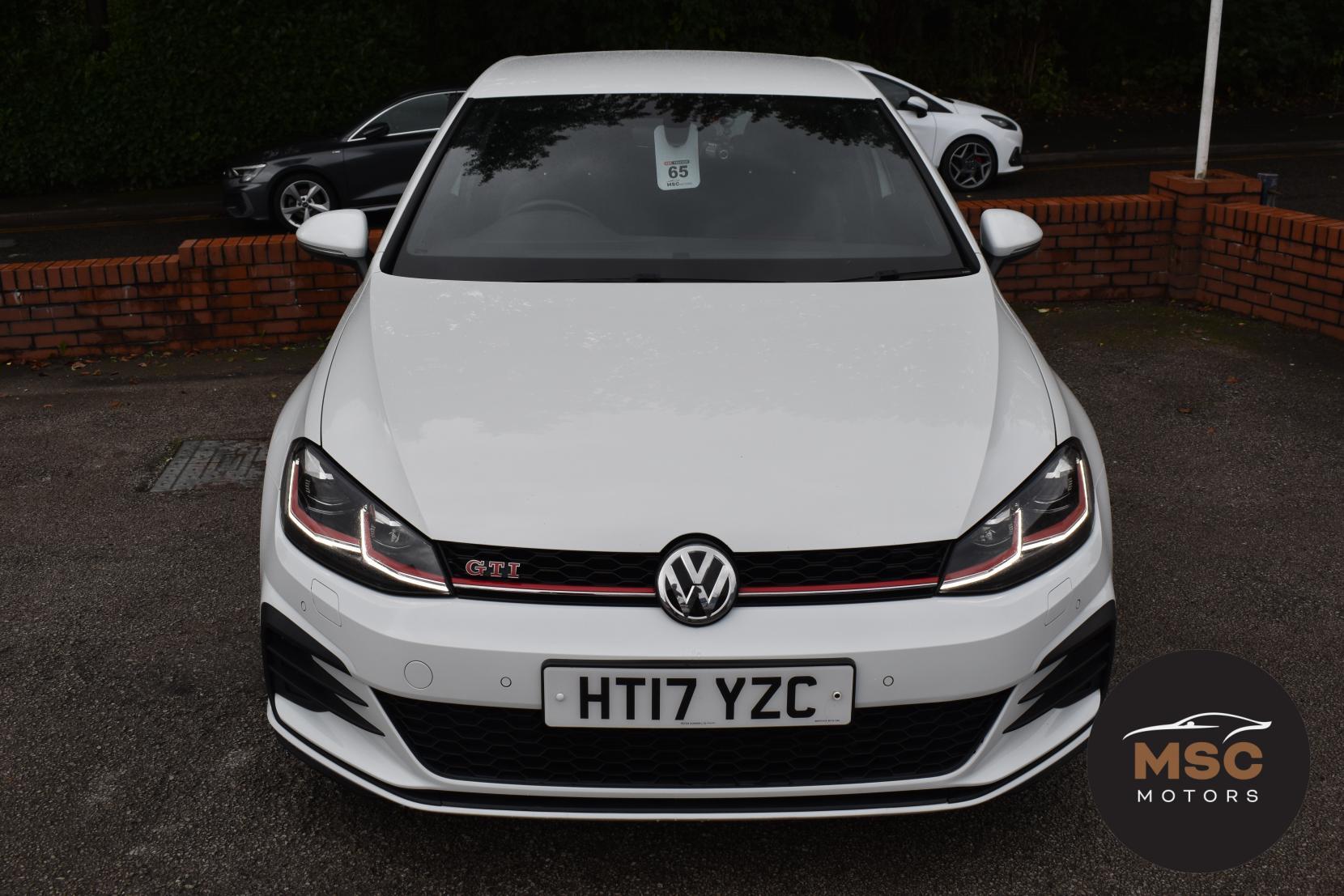 Volkswagen Golf view 3