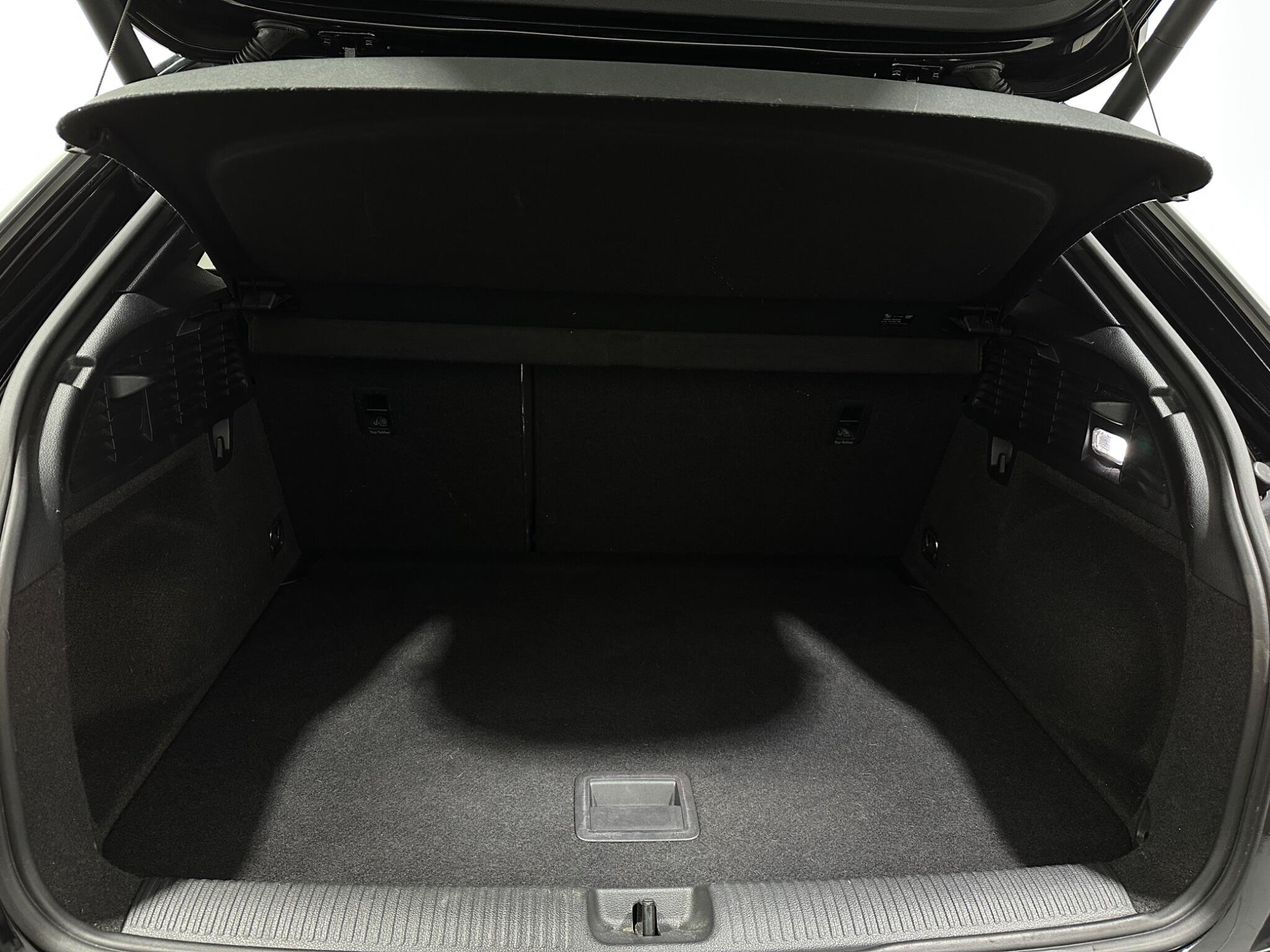 Audi Q2 view 47
