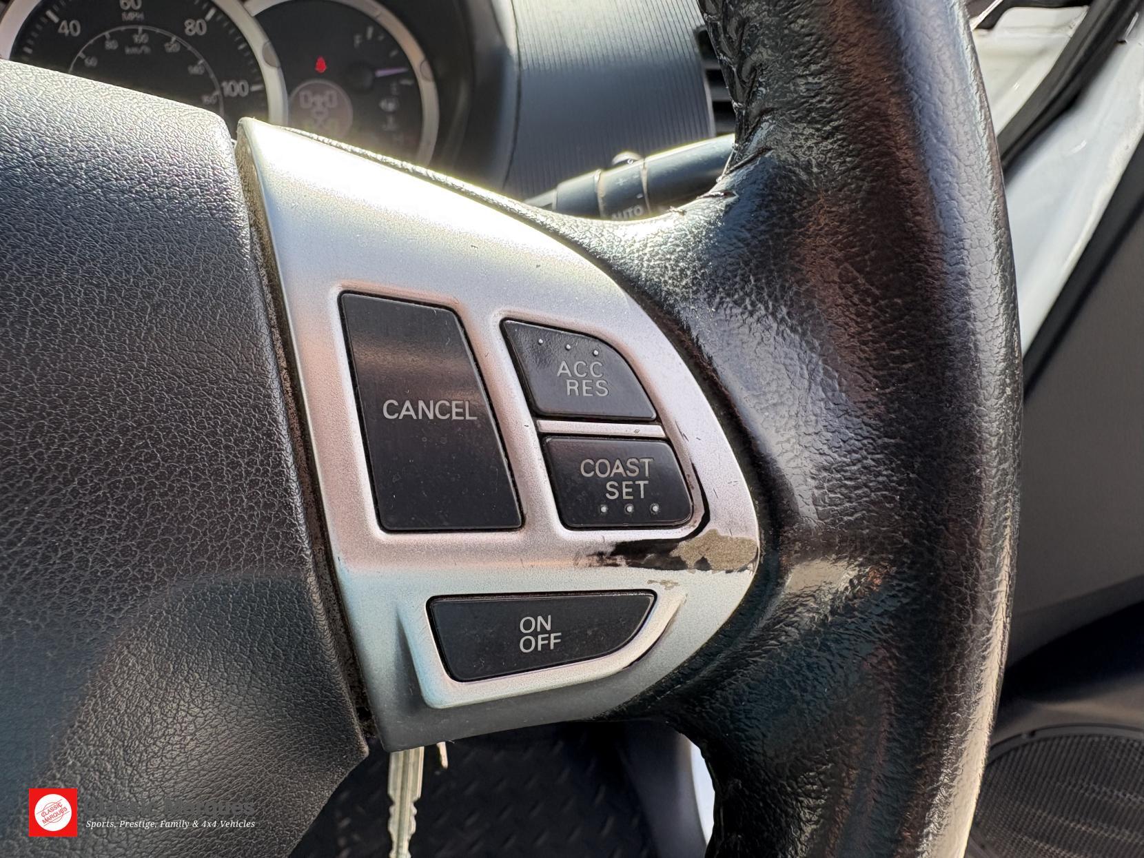 Mitsubishi L200 view 33