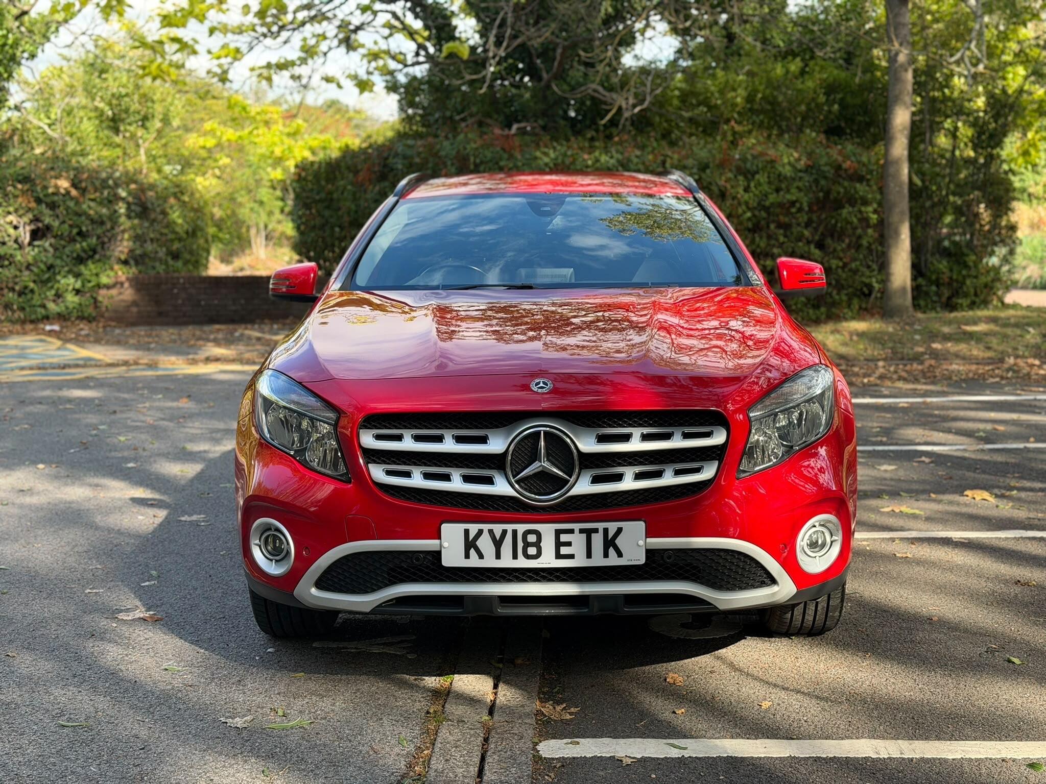 Mercedes-Benz Gla view 9