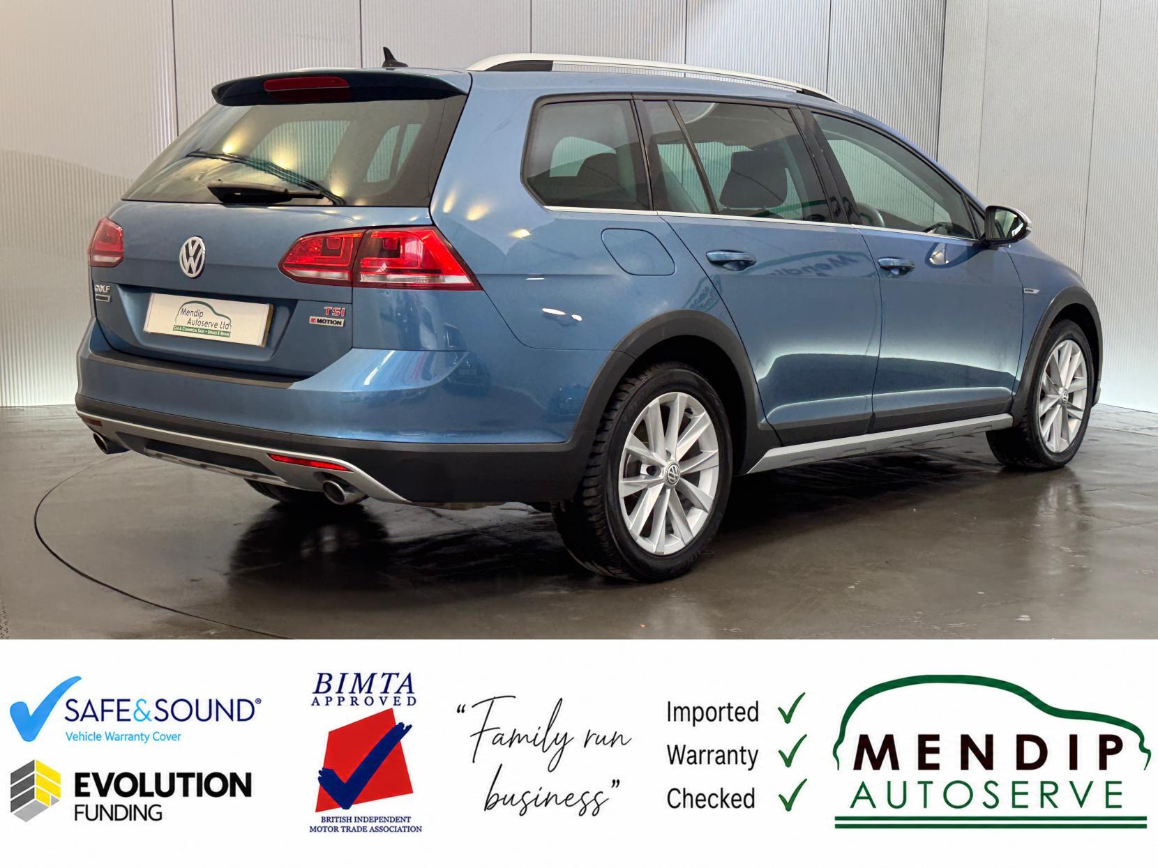 Volkswagen Golf view 17
