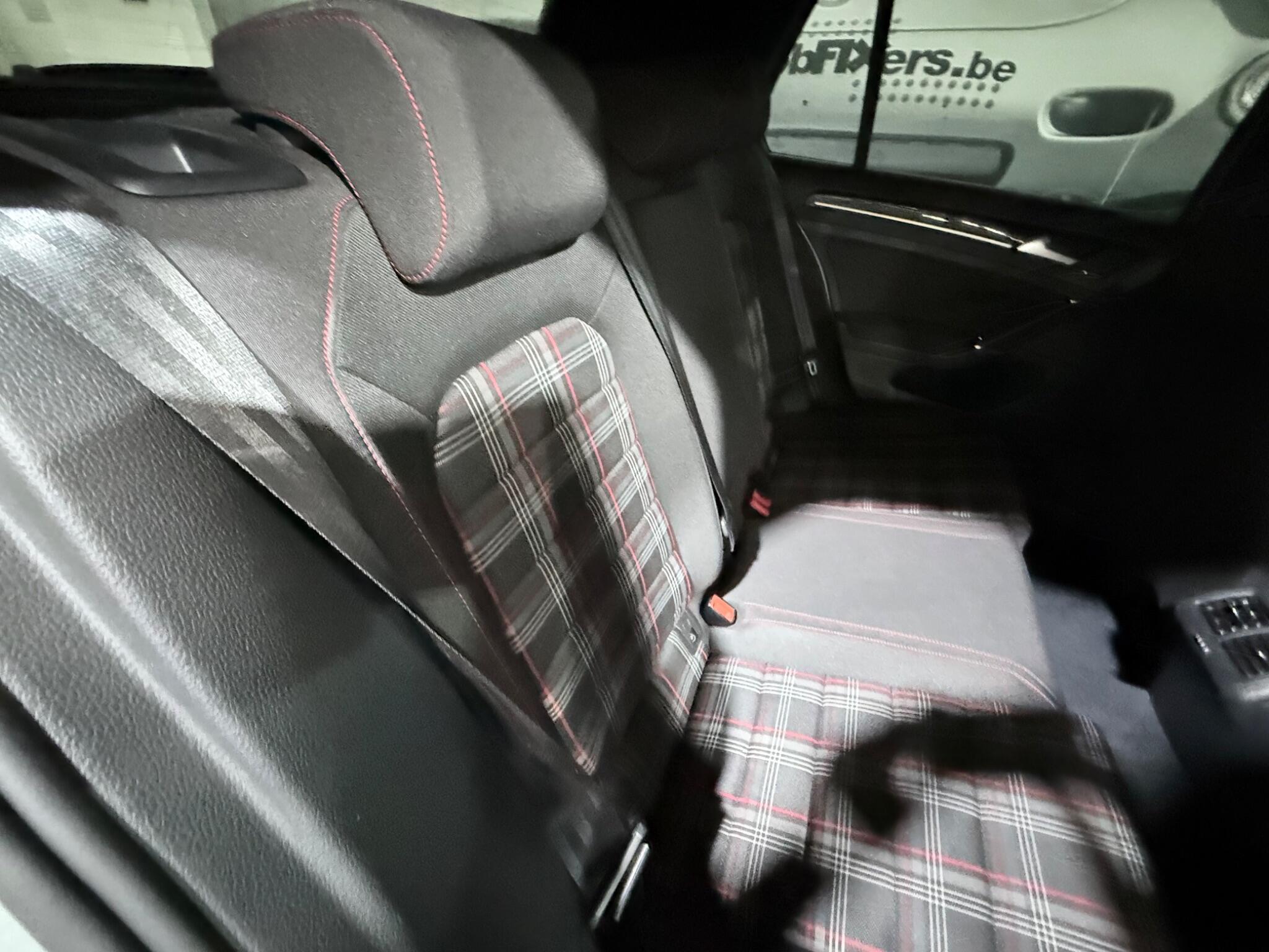 Volkswagen Golf view 17