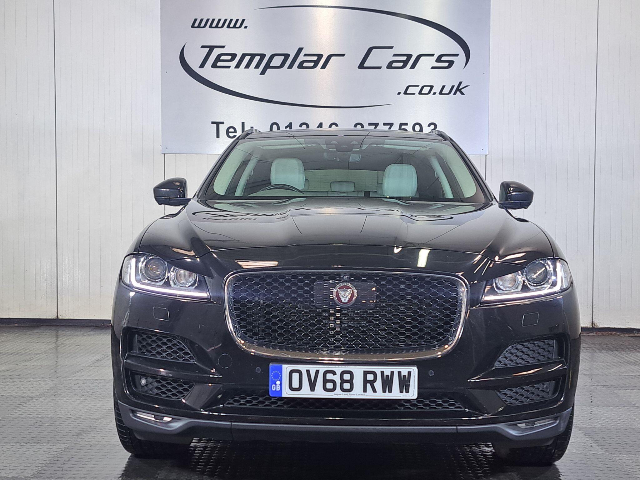 Jaguar F-Pace view 5