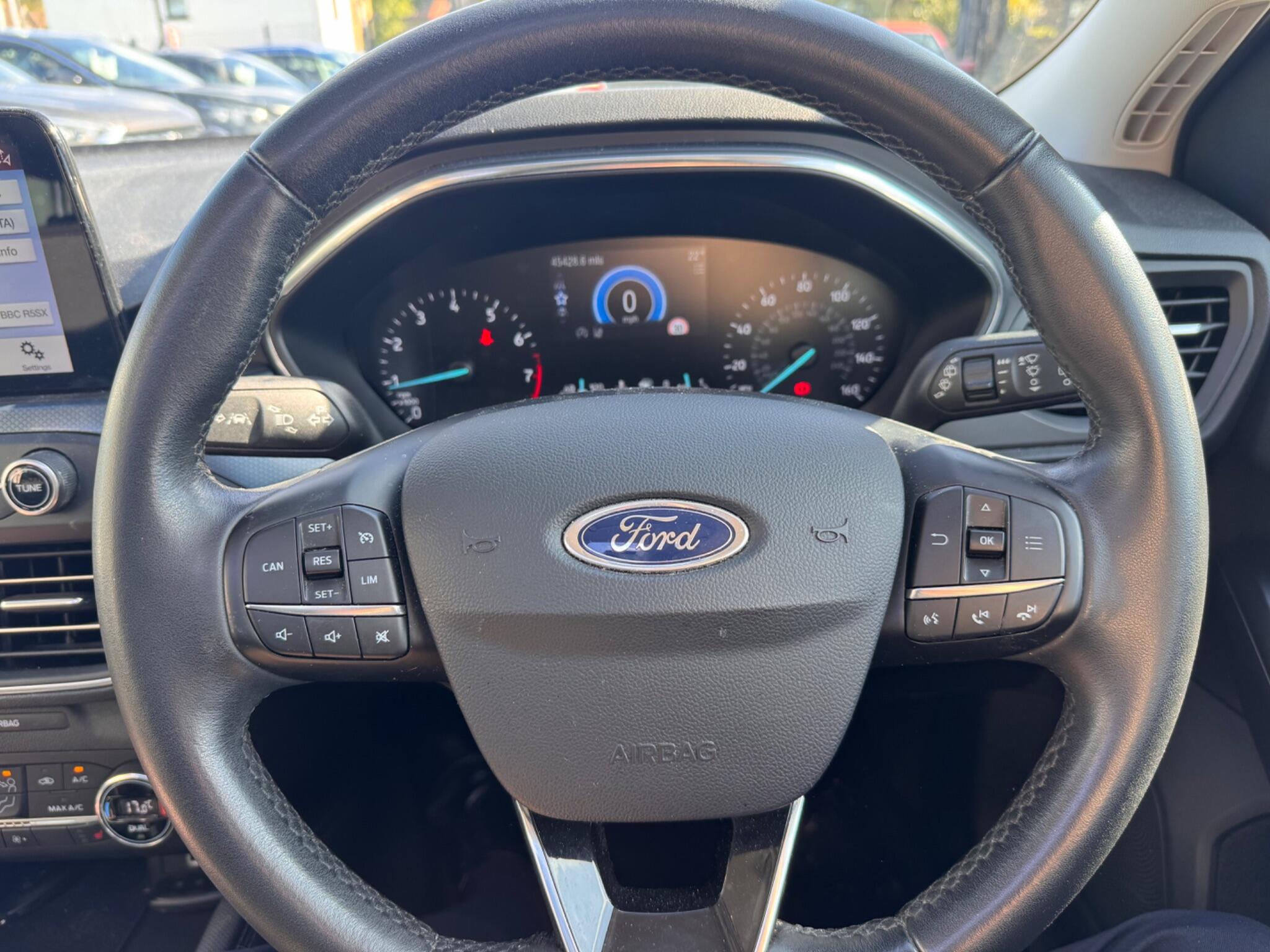 Ford Focus view 21