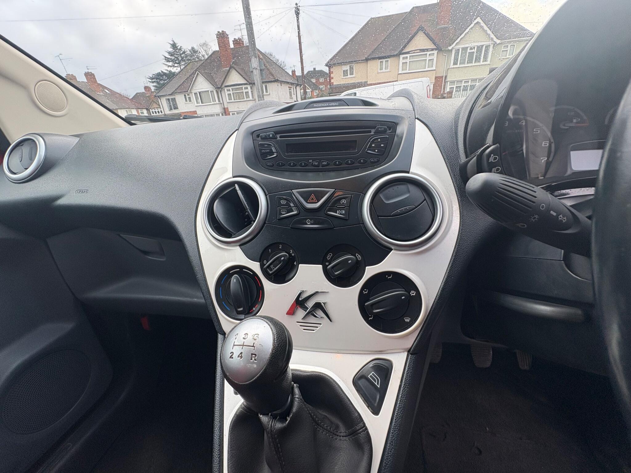 2015 Ford Ka 1.2 Zetec Euro 5 (s/s) 3dr • 97,801 miles image 21