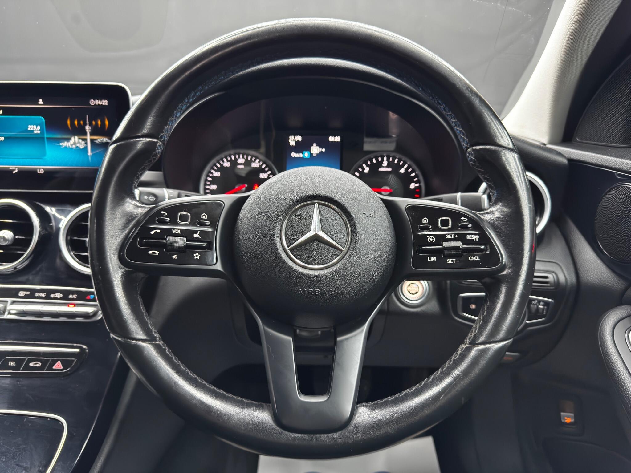 Mercedes-Benz C-Class view 19