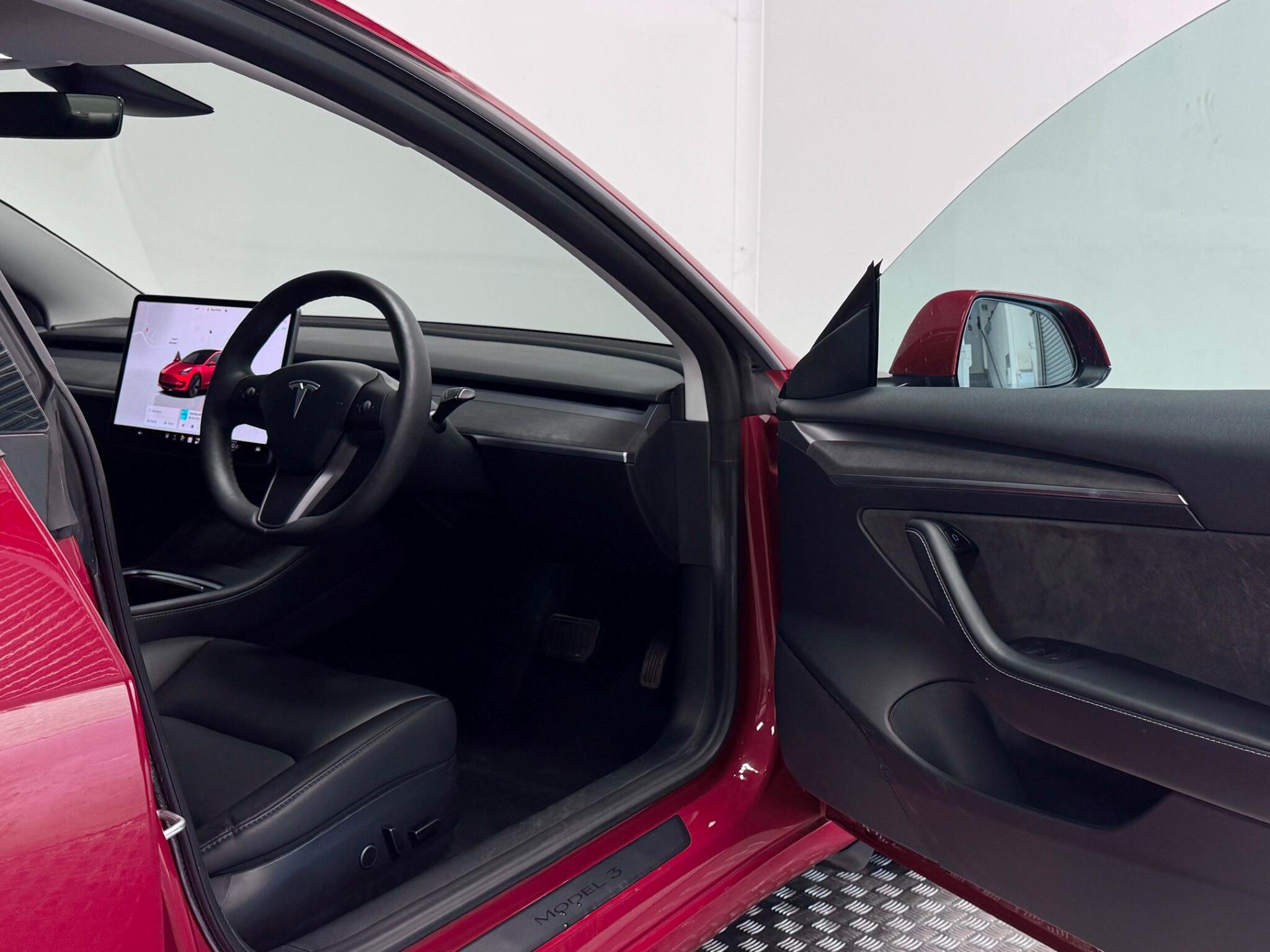 Tesla Model 3 view 17
