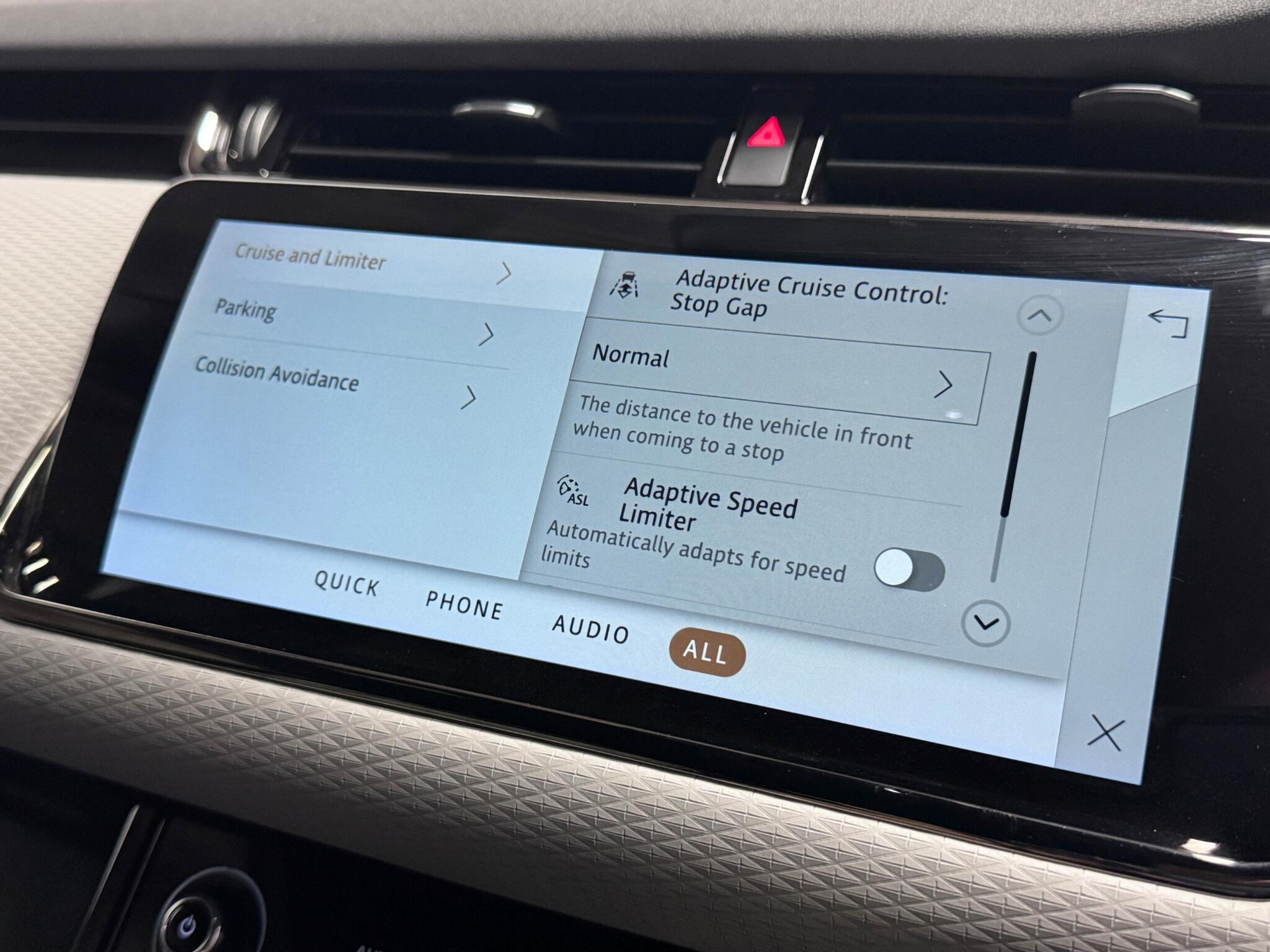 Land Rover Range Rover Evoque view 46