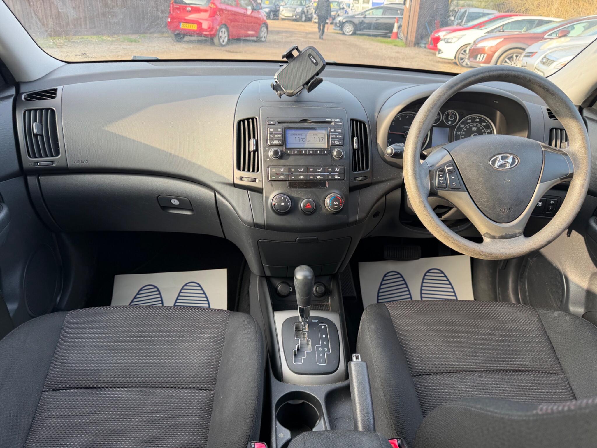 2009 Hyundai i30 1.6 Comfort Auto Euro 4 5dr image 14