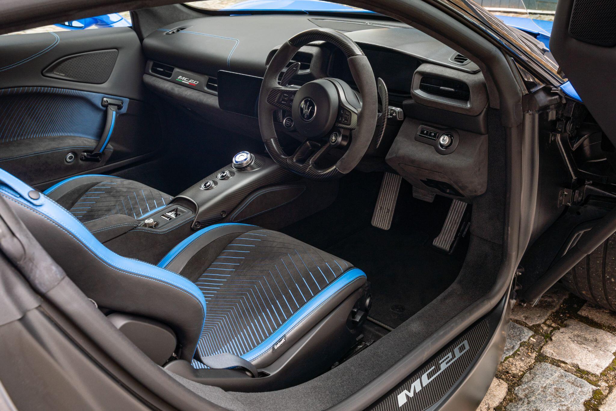 Maserati MC20 view 35