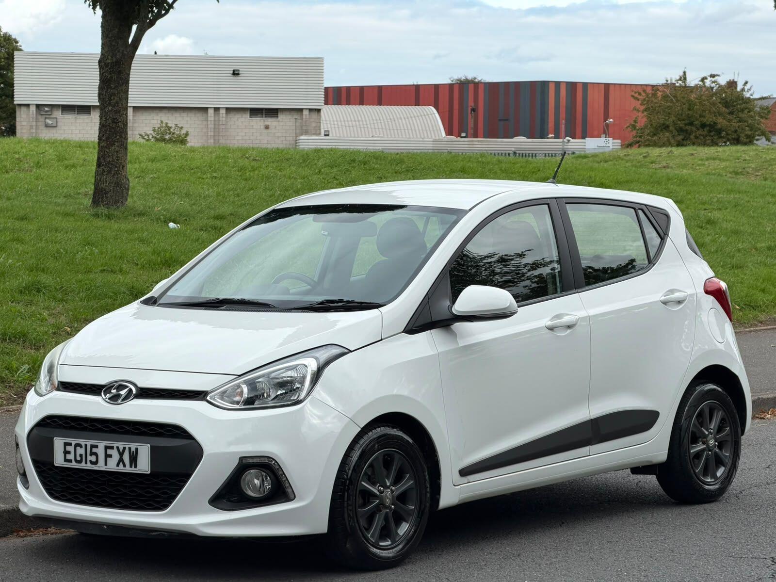 Hyundai i10 view 4