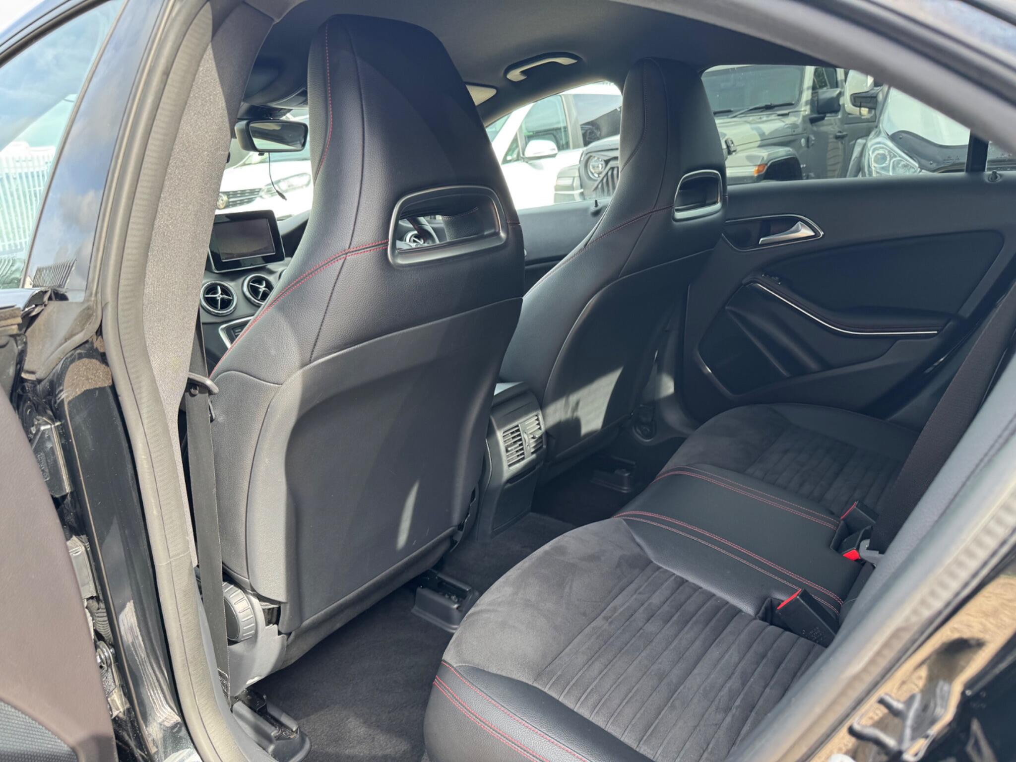 Mercedes-Benz Cla view 23