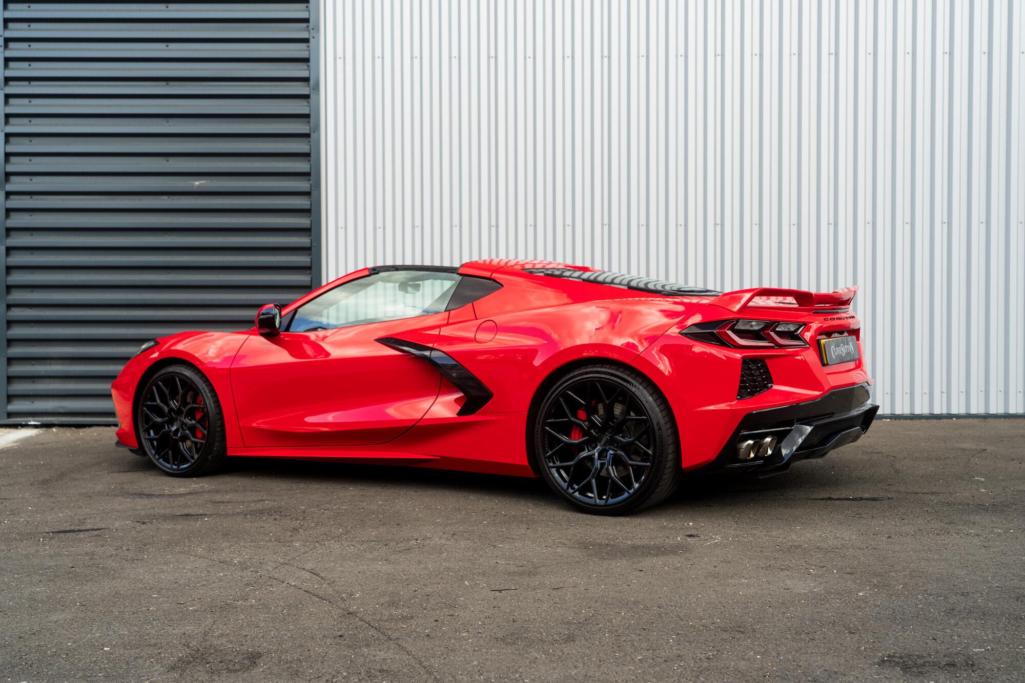 Chevrolet Corvette Stingray view 4