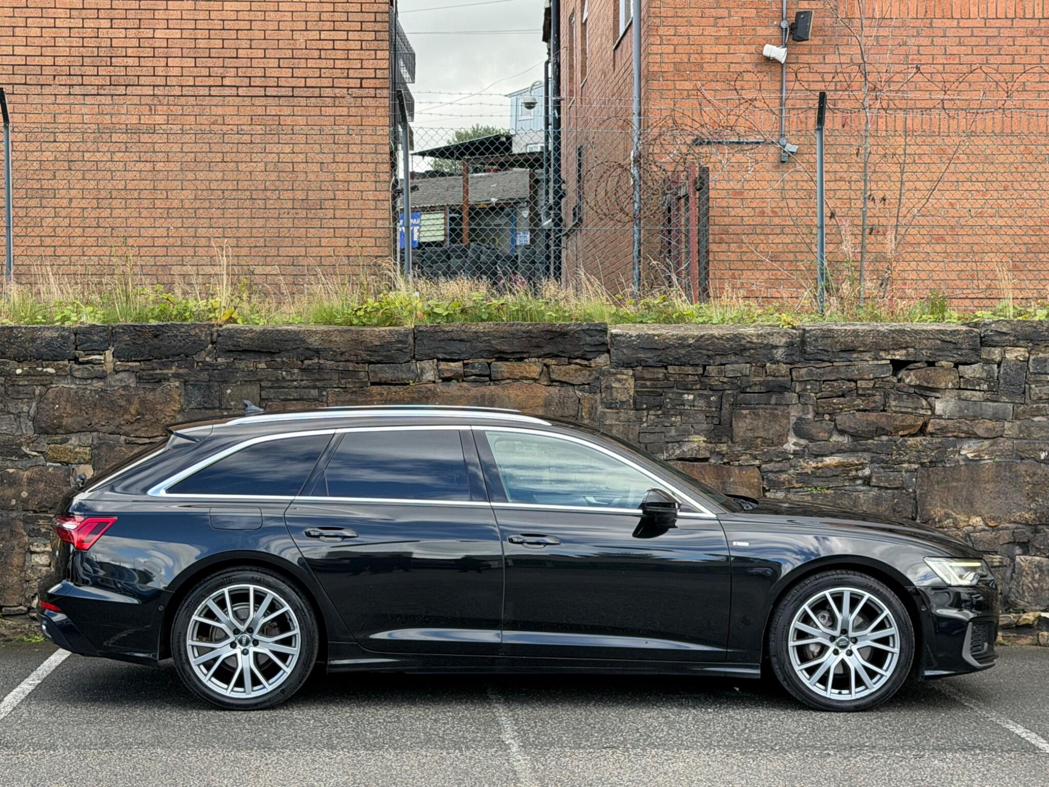 Audi A6 view 8