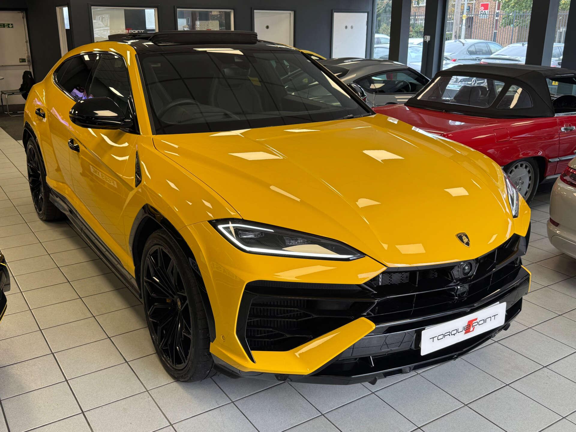 Lamborghini Urus view 20