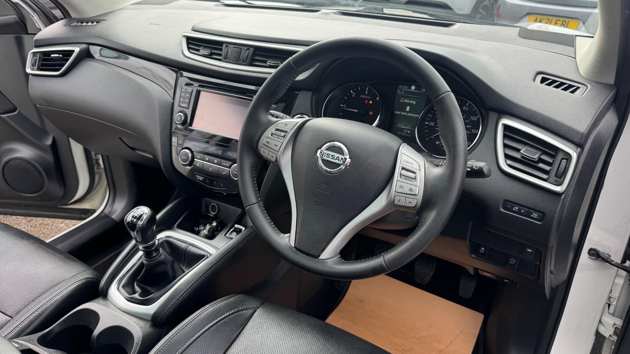 Nissan Qashqai view 25