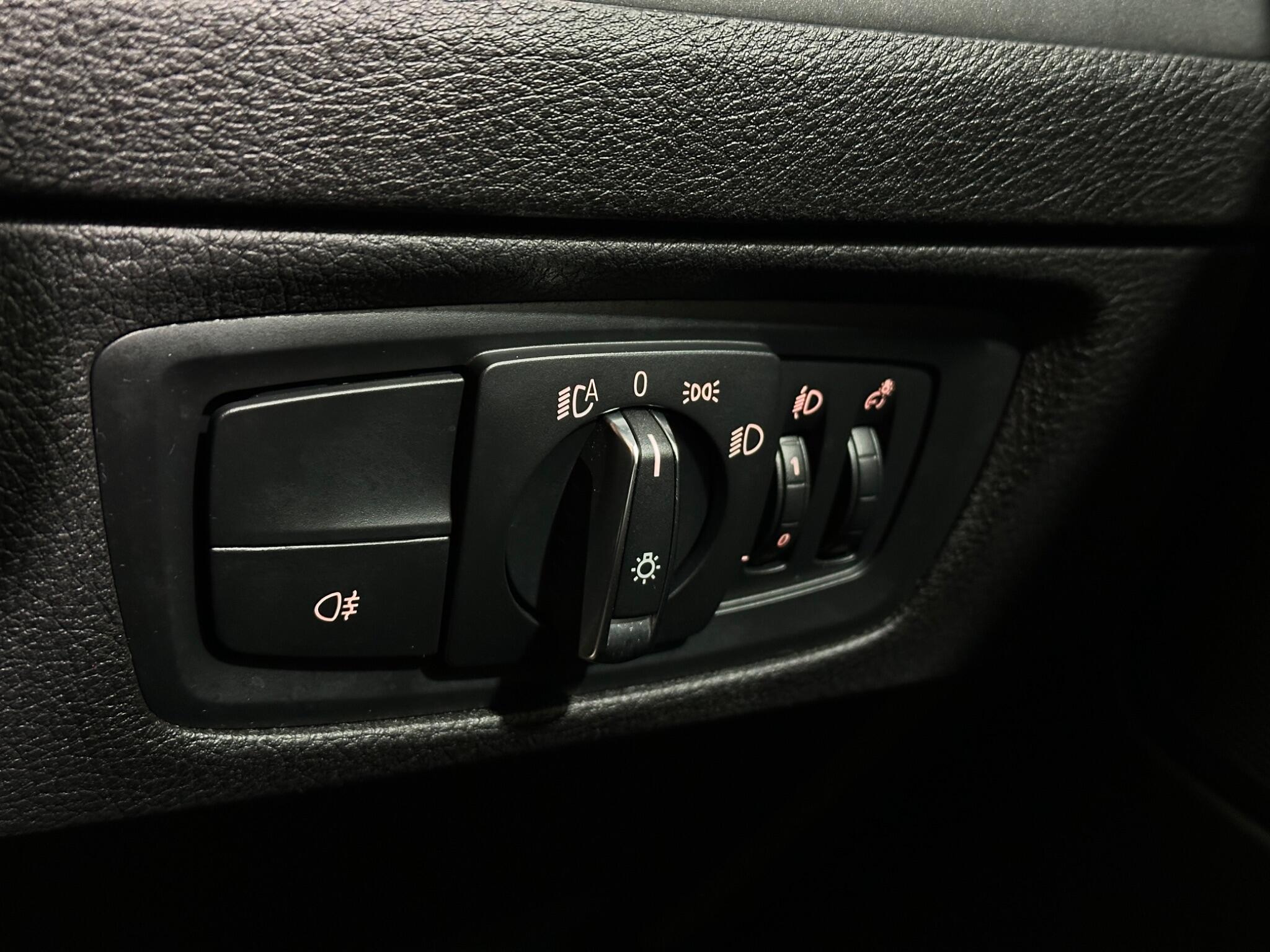 BMW 2 Series view 18