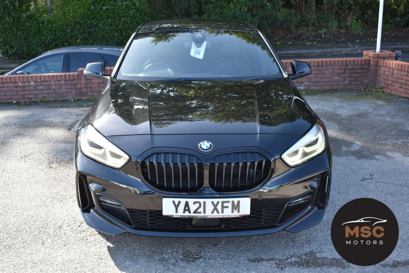 BMW 1 Series view 3
